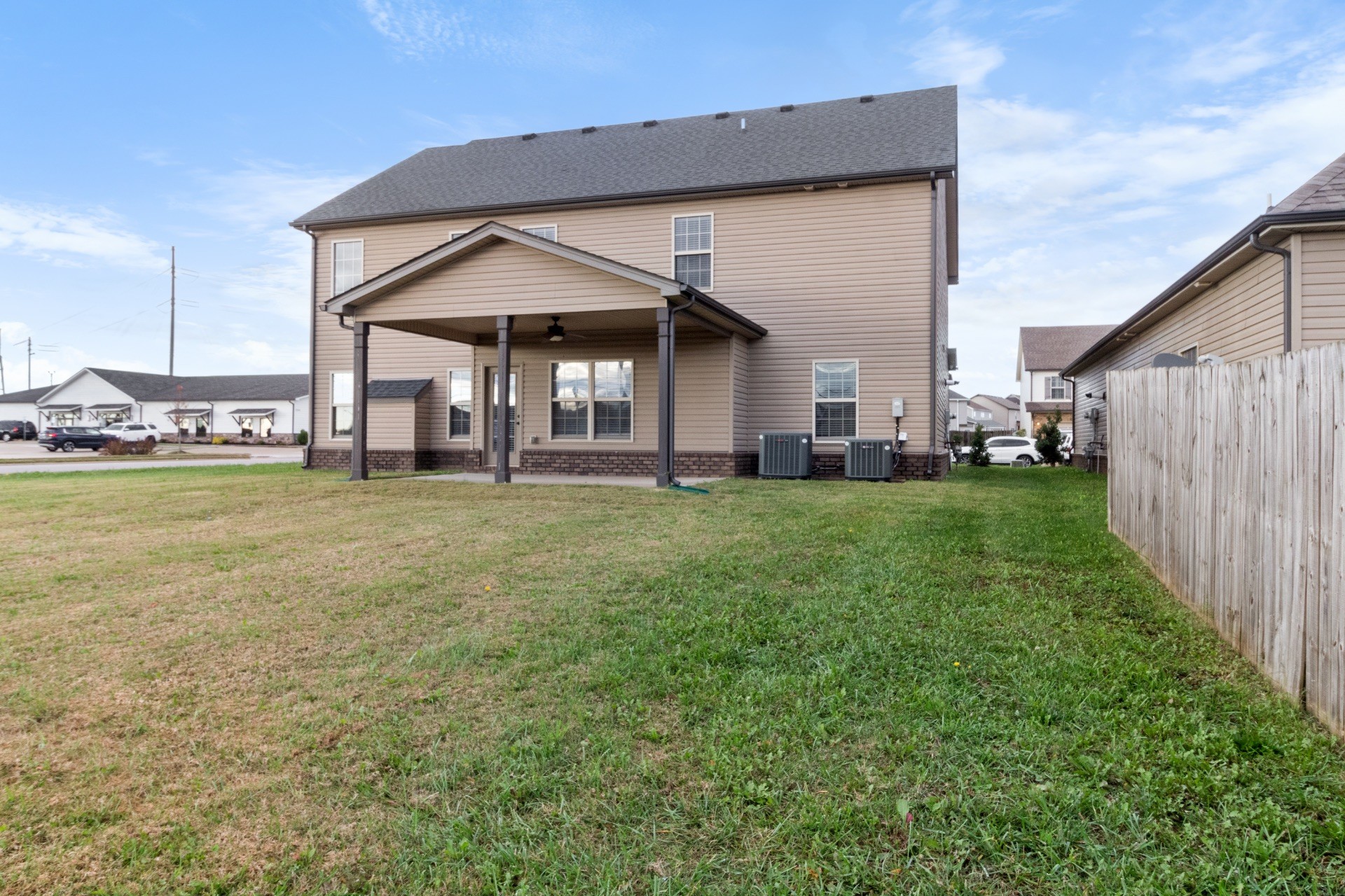 1000 Thrasher Dr Property Photo 22