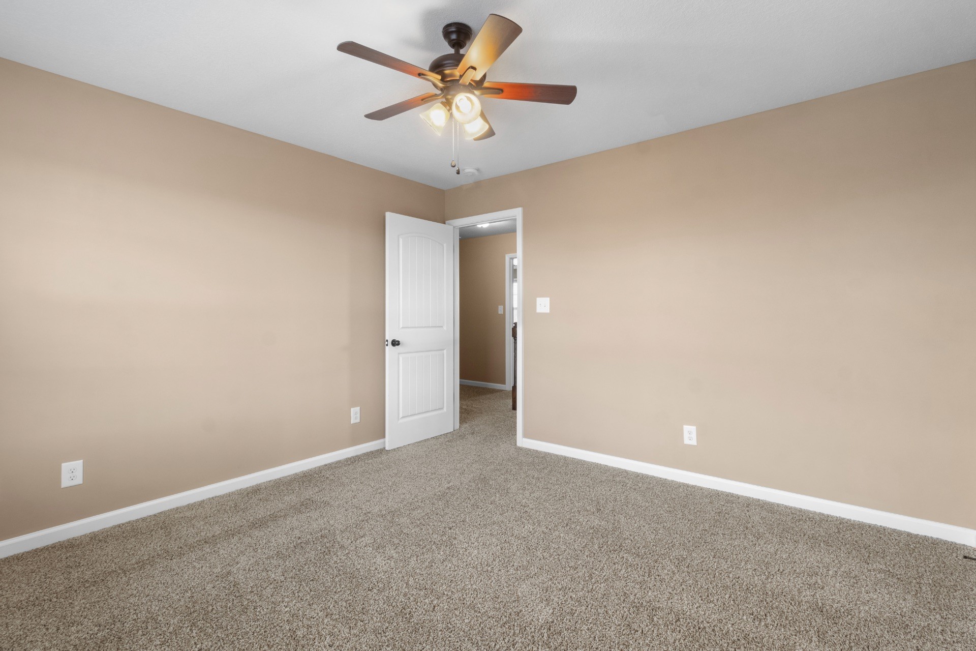 1000 Thrasher Dr Property Photo 25