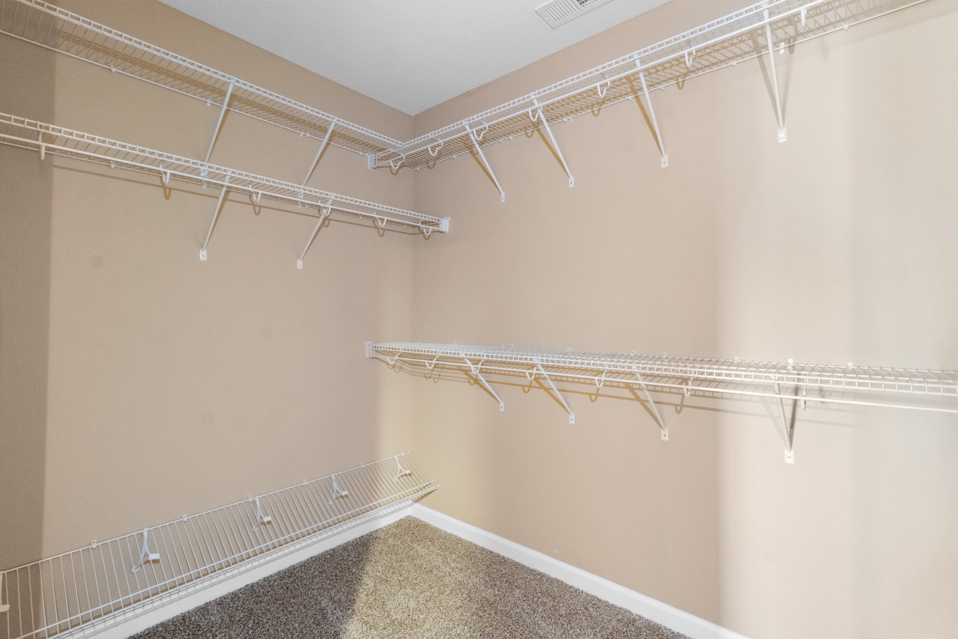 1000 Thrasher Dr Property Photo 29