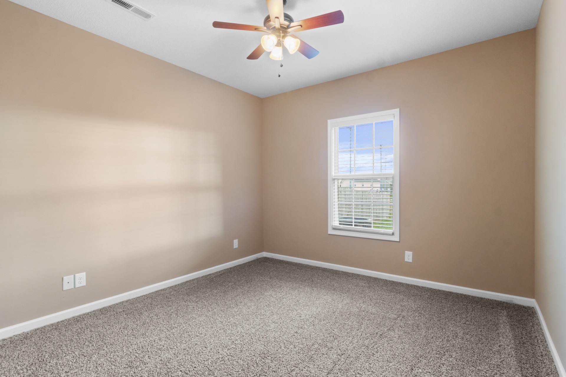1000 Thrasher Dr Property Photo 39