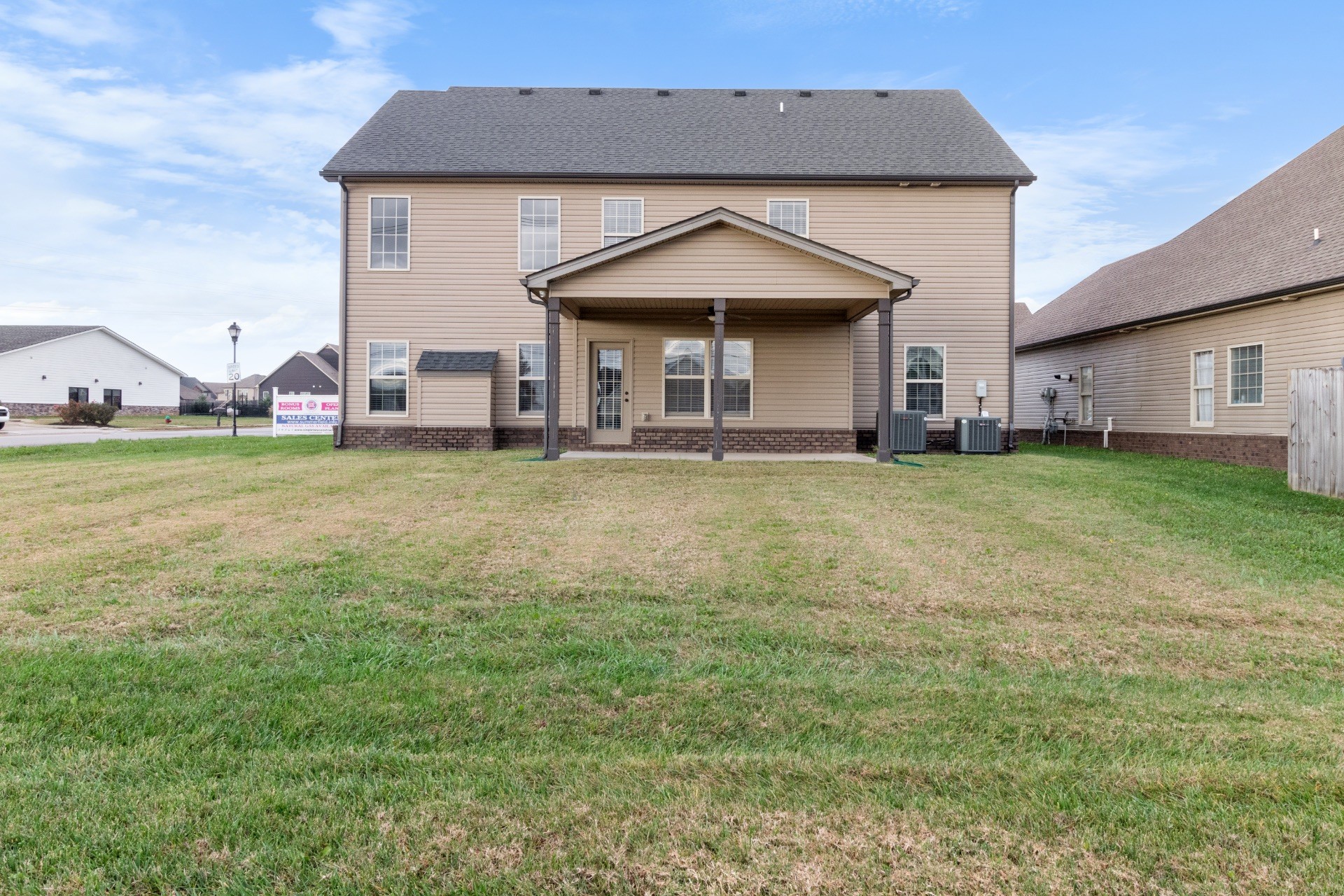 1000 Thrasher Dr Property Photo 44