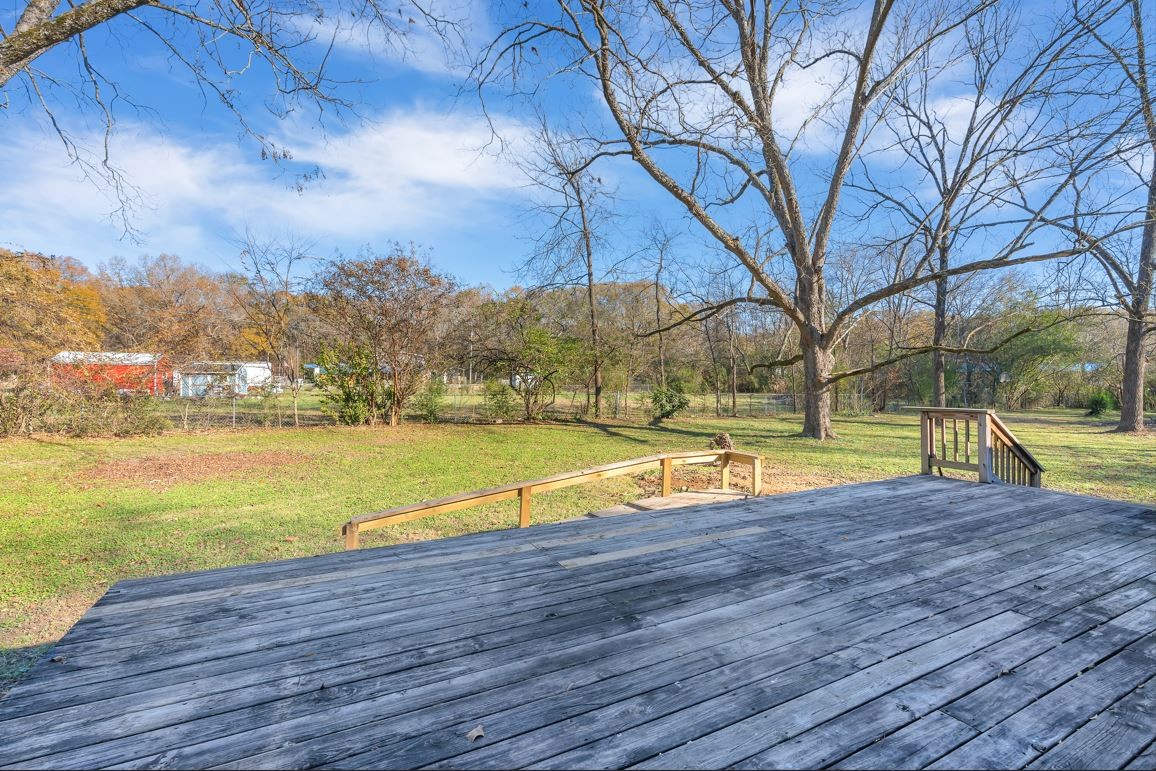1750 Beth Page Rd Property Photo 10