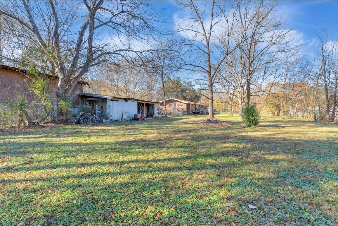 1750 Beth Page Rd Property Photo 11