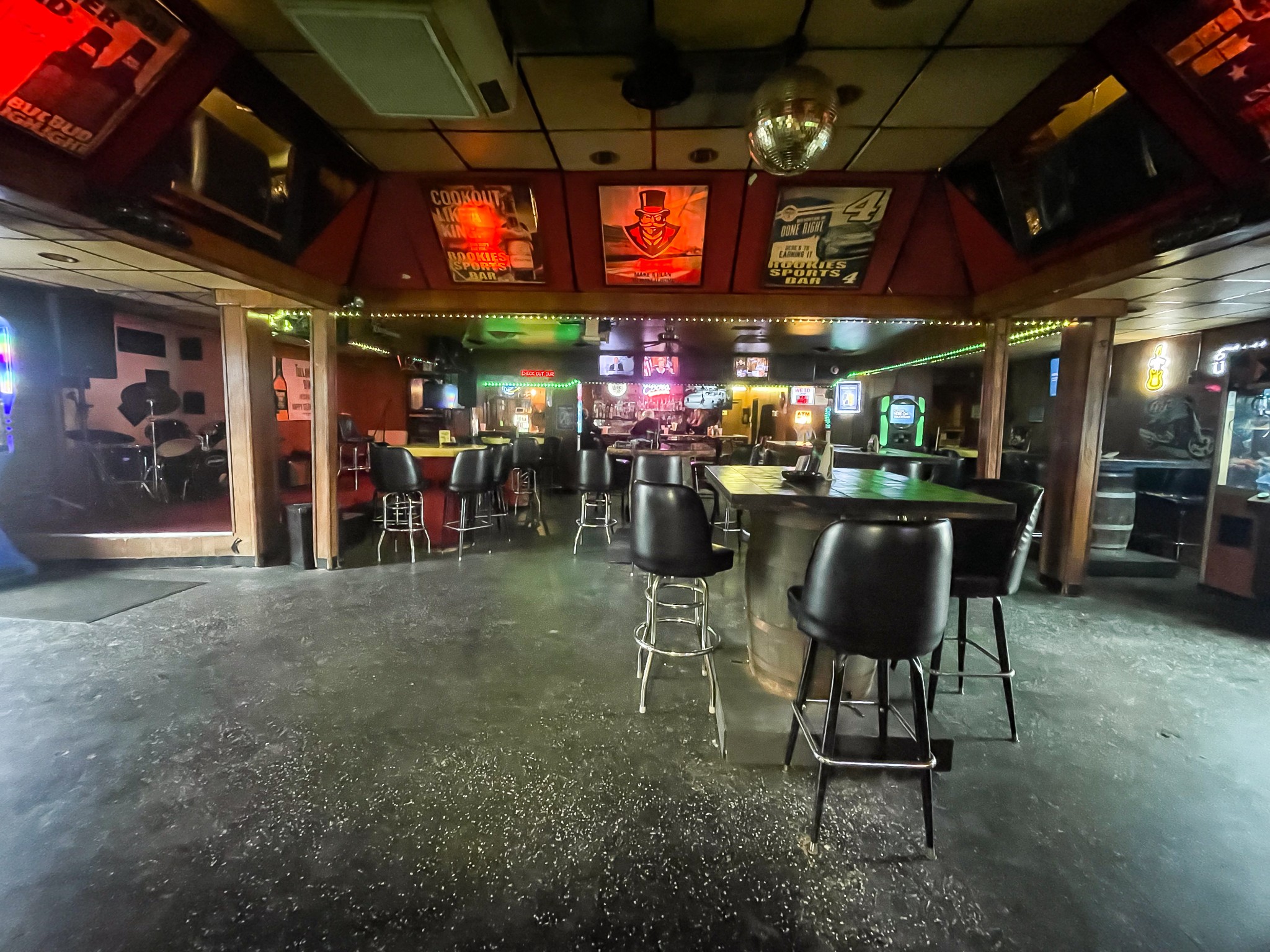 1348 Fort Campbell Blvd Property Photo 11