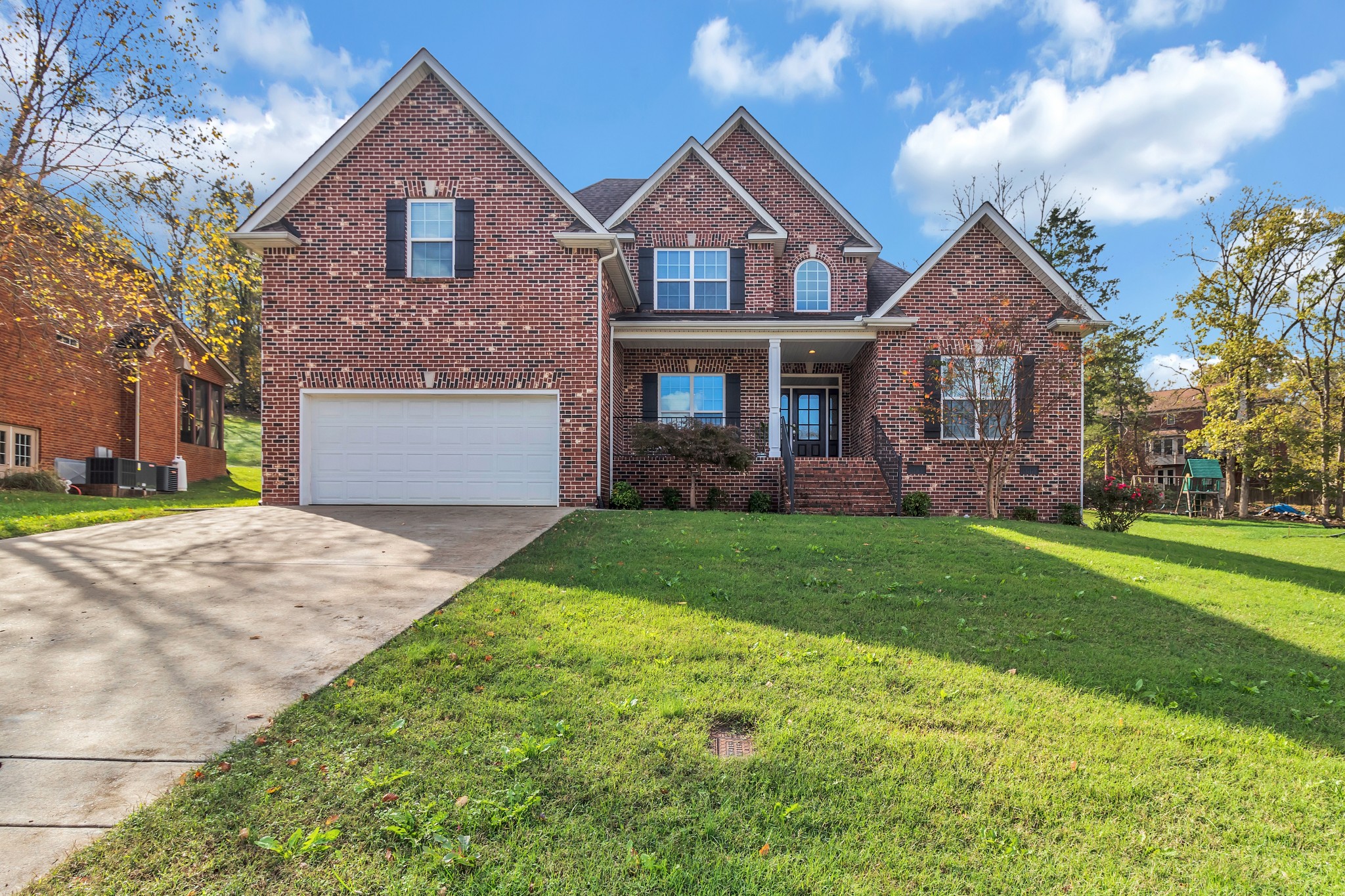 3738 Berryhill Dr Property Photo 1