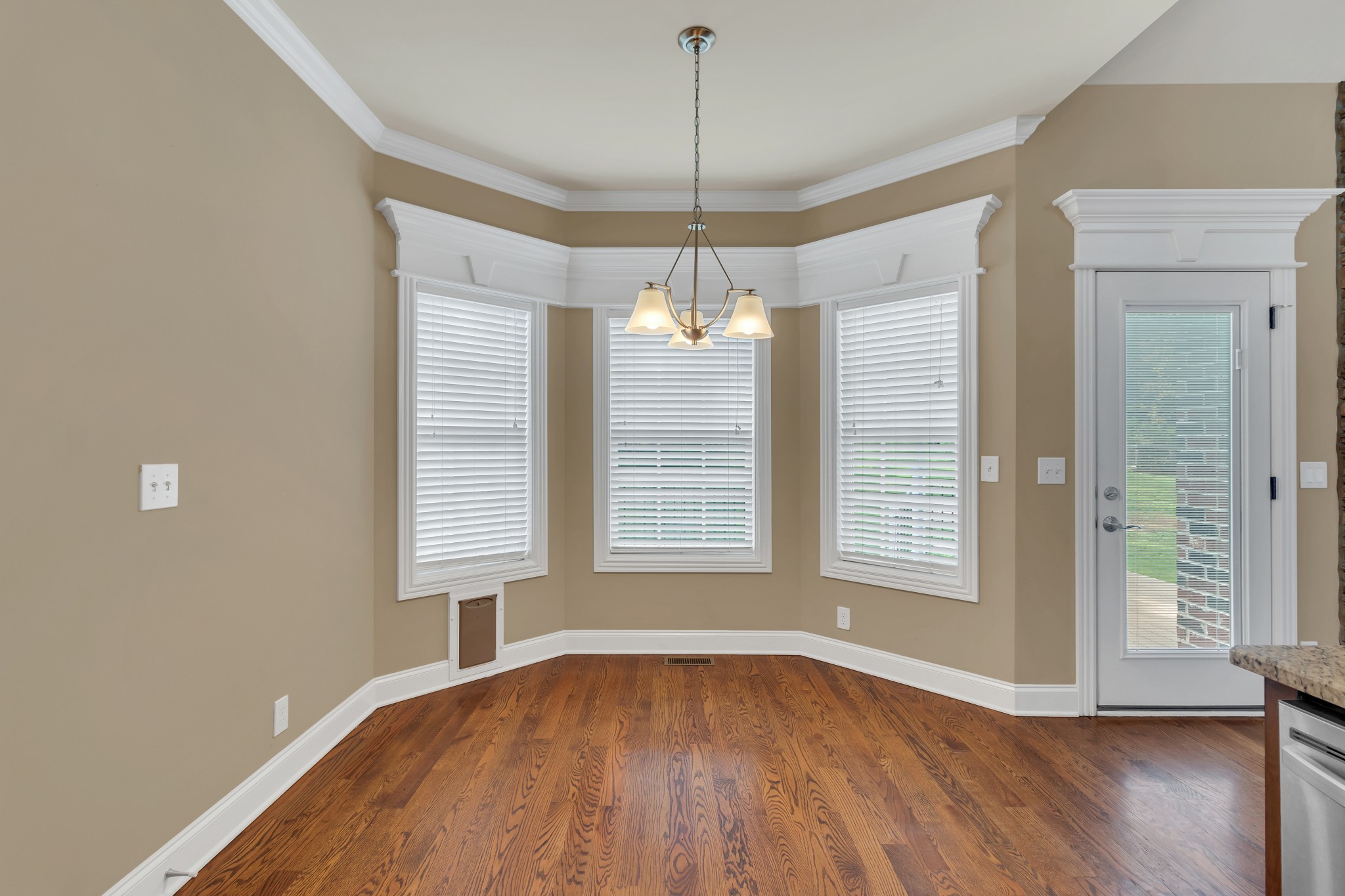 3738 Berryhill Dr Property Photo 12