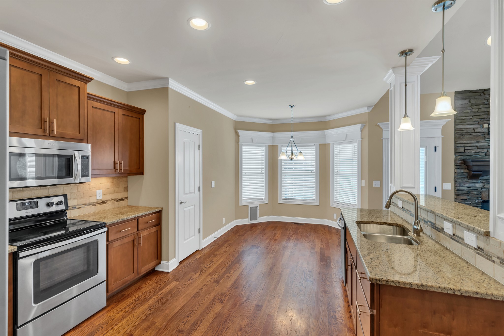 3738 Berryhill Dr Property Photo 13