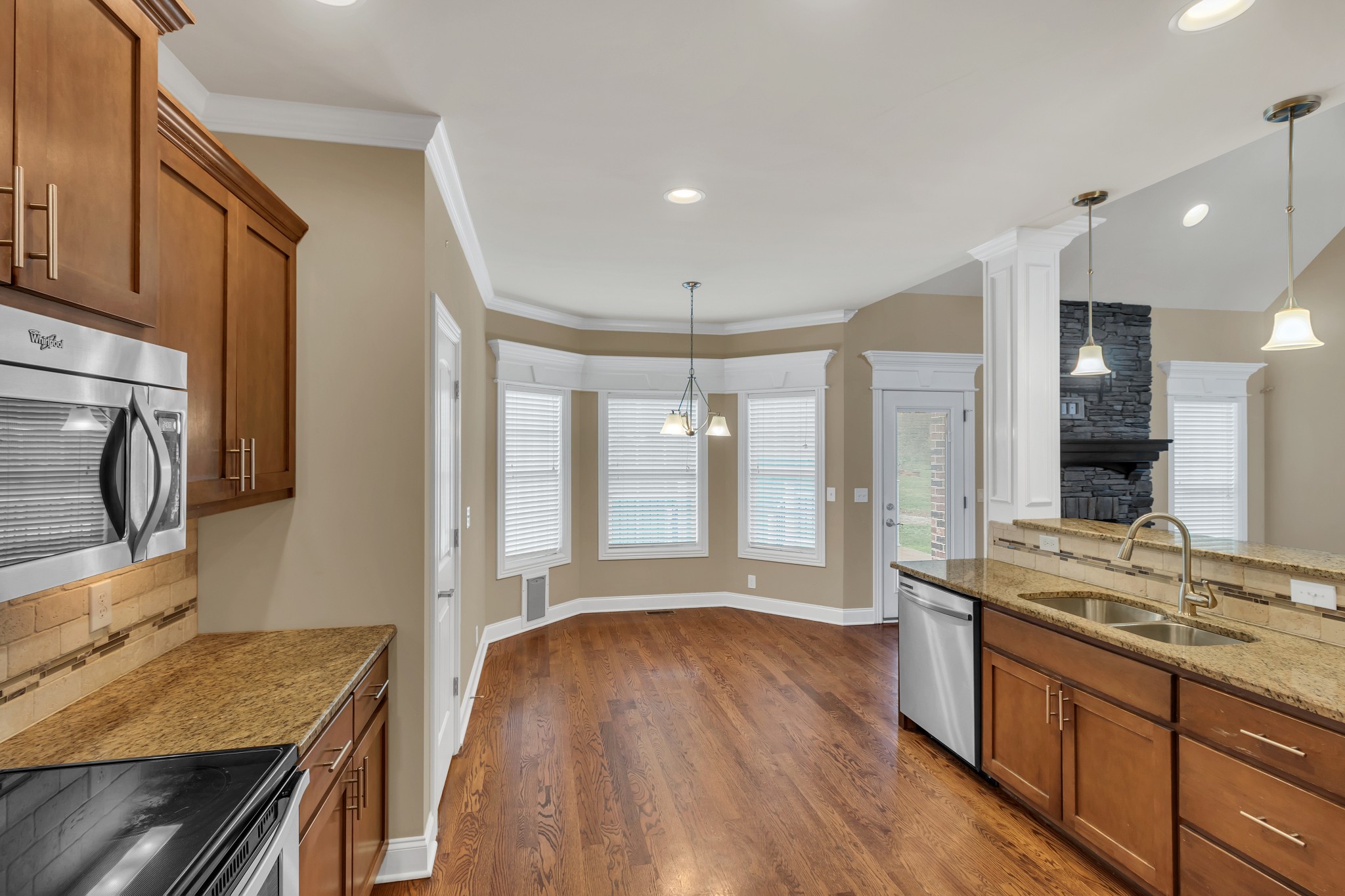3738 Berryhill Dr Property Photo 15