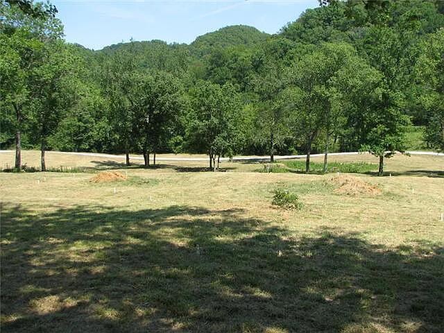 7412 River Road Pike Property Photo 13