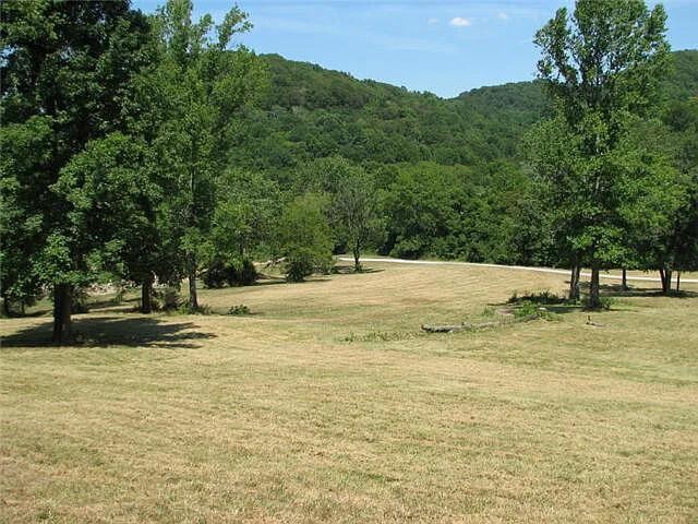 7412 River Road Pike Property Photo 14