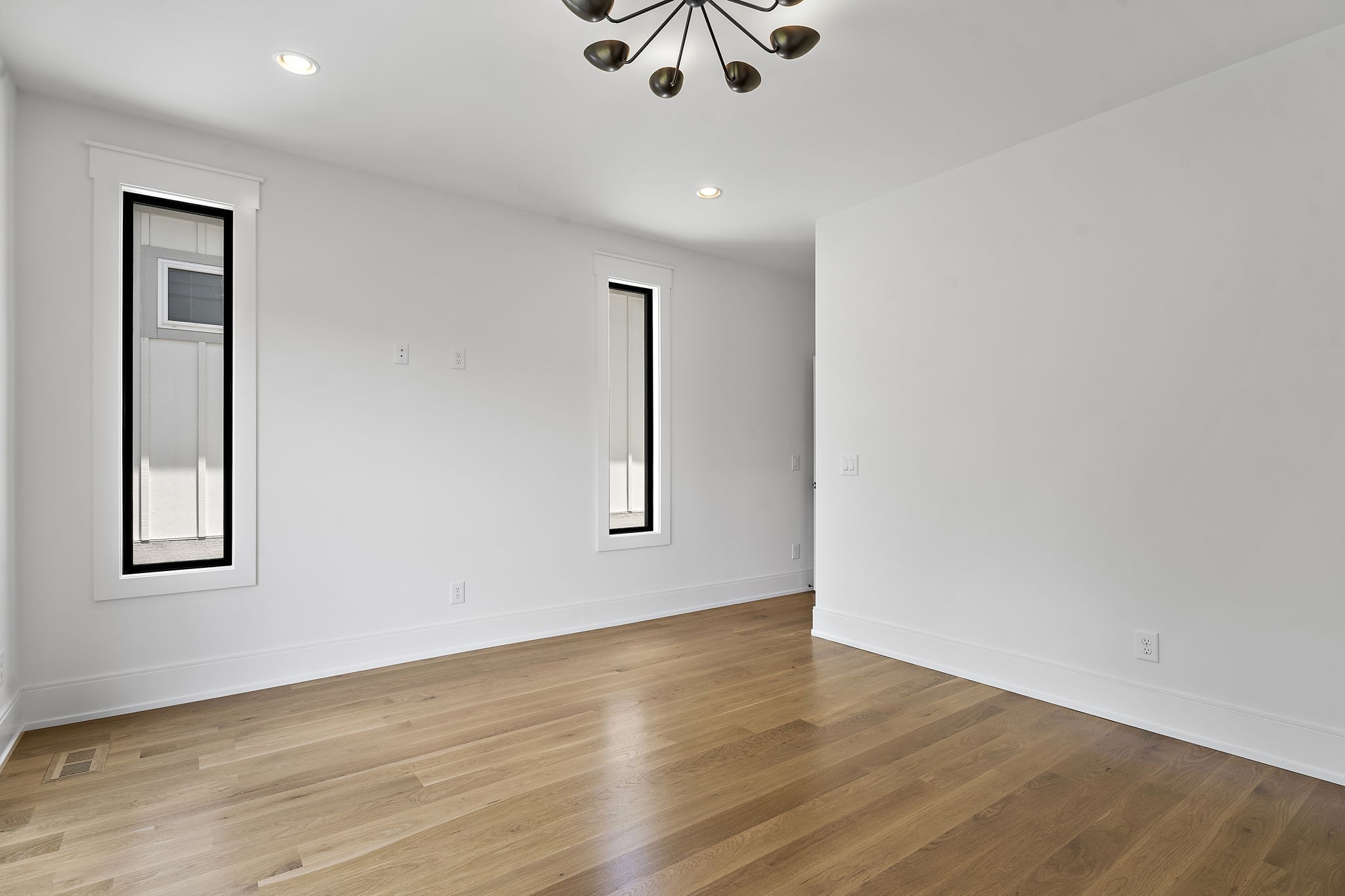 843a Dewees Ave Property Photo 13