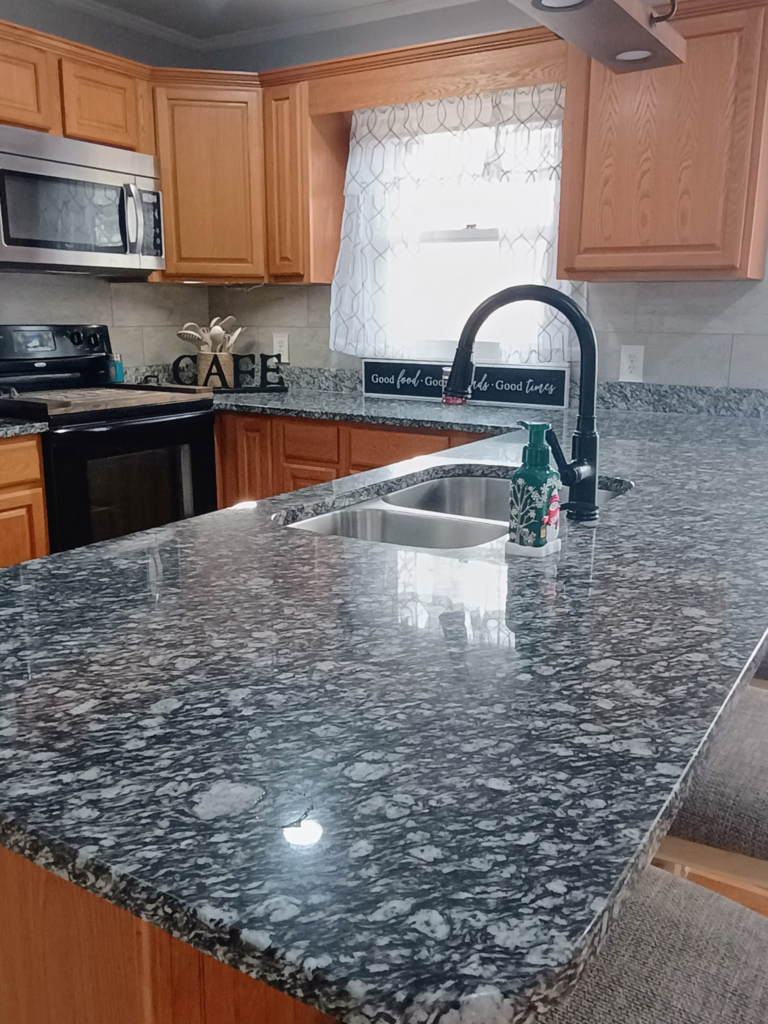 526 Margaret Cir Property Photo 7