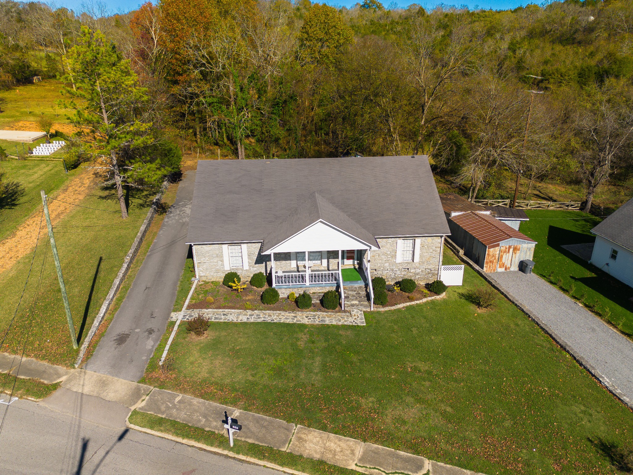 209 Bright Ave Property Photo 4