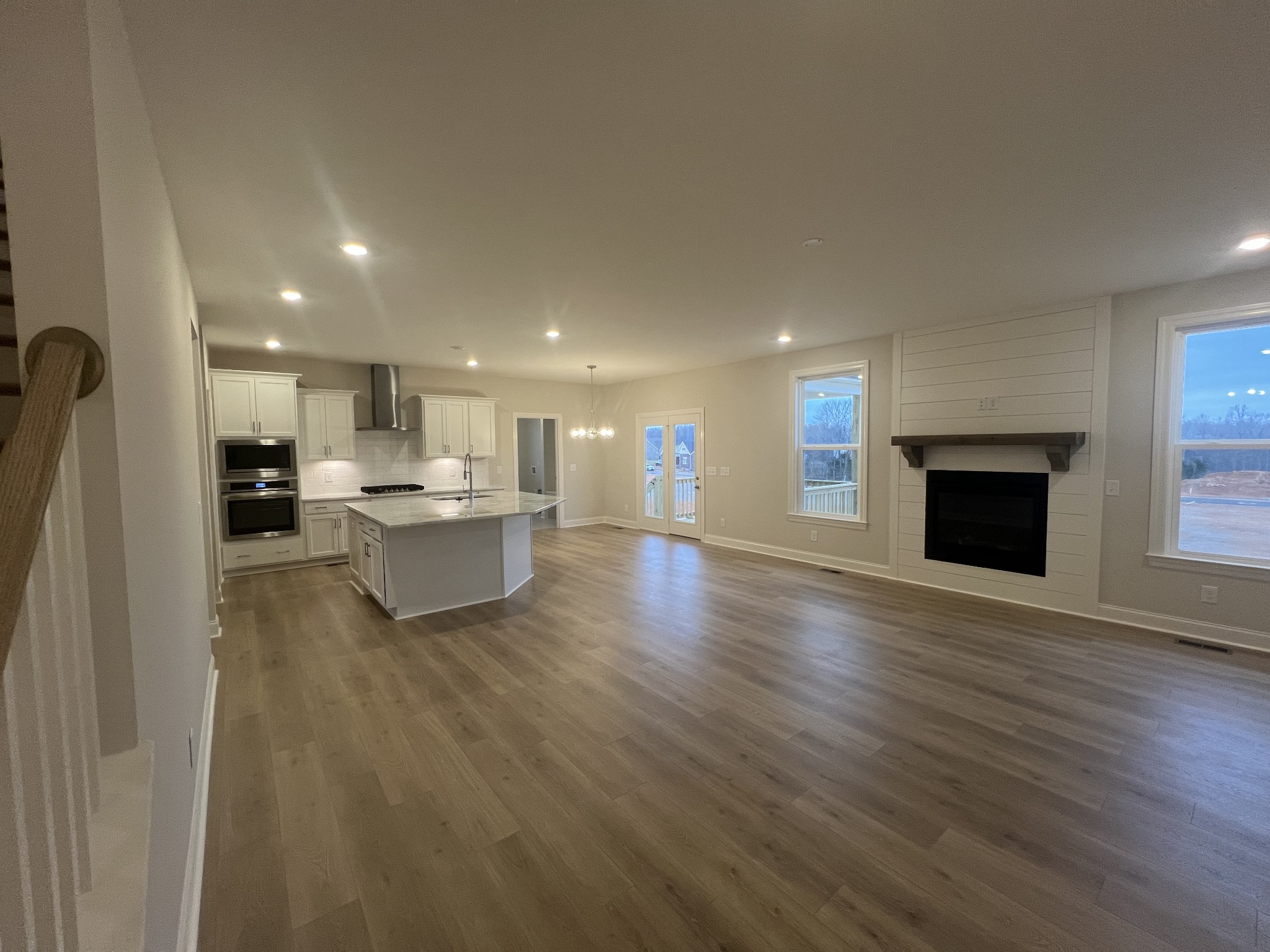 7932 Pine Street Property Photo 2