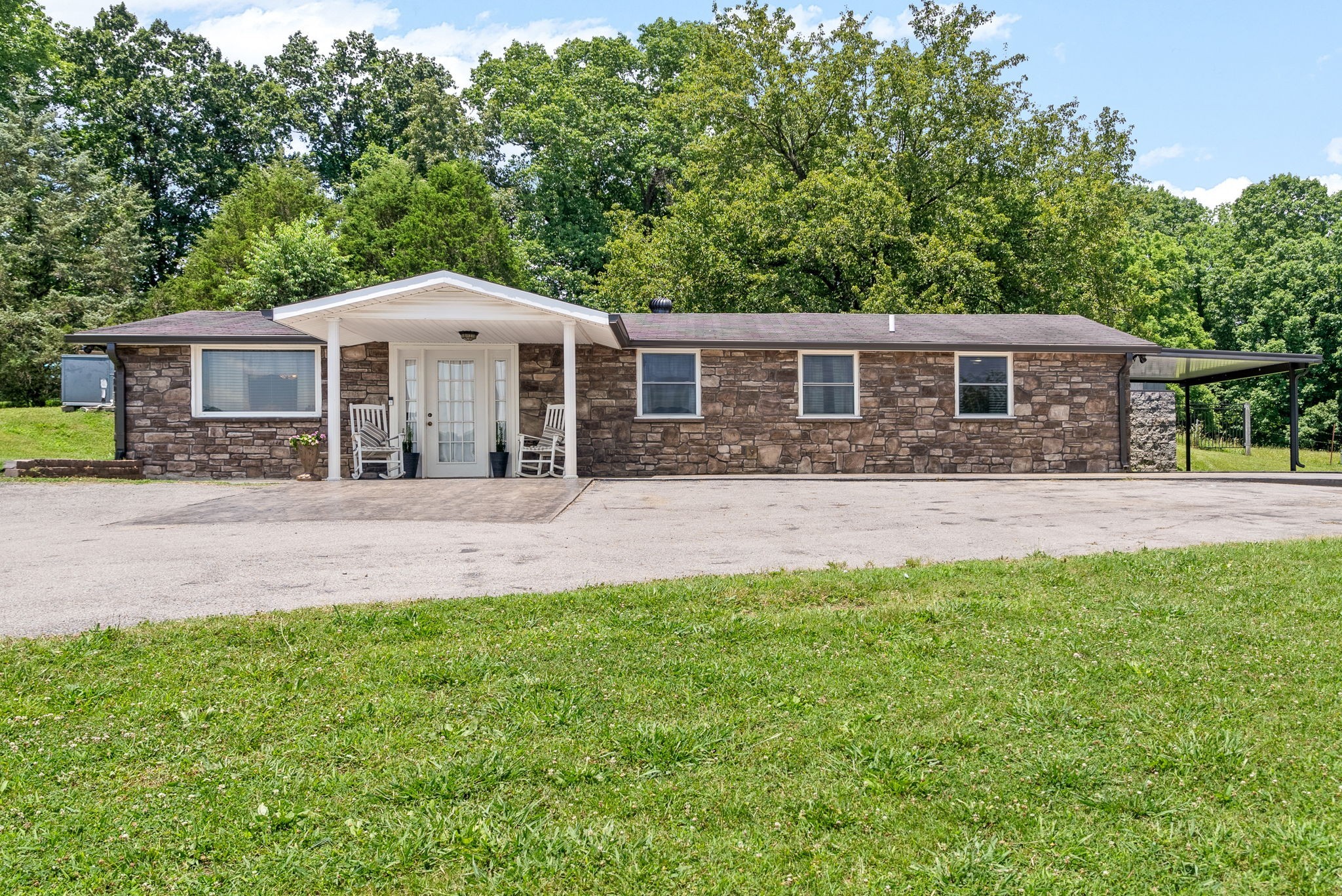 3575 Blooming Grove Rd Property Photo 2