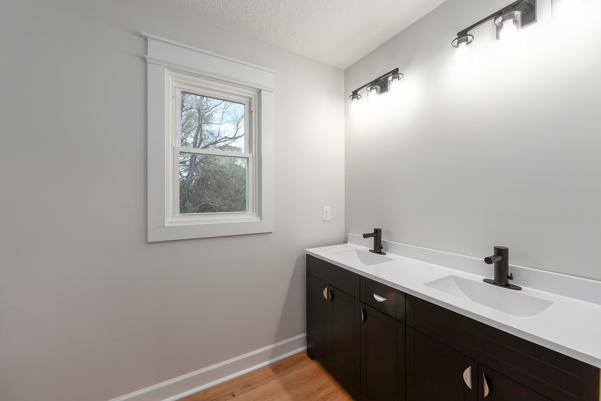 250 Bascom Rd Property Photo 33