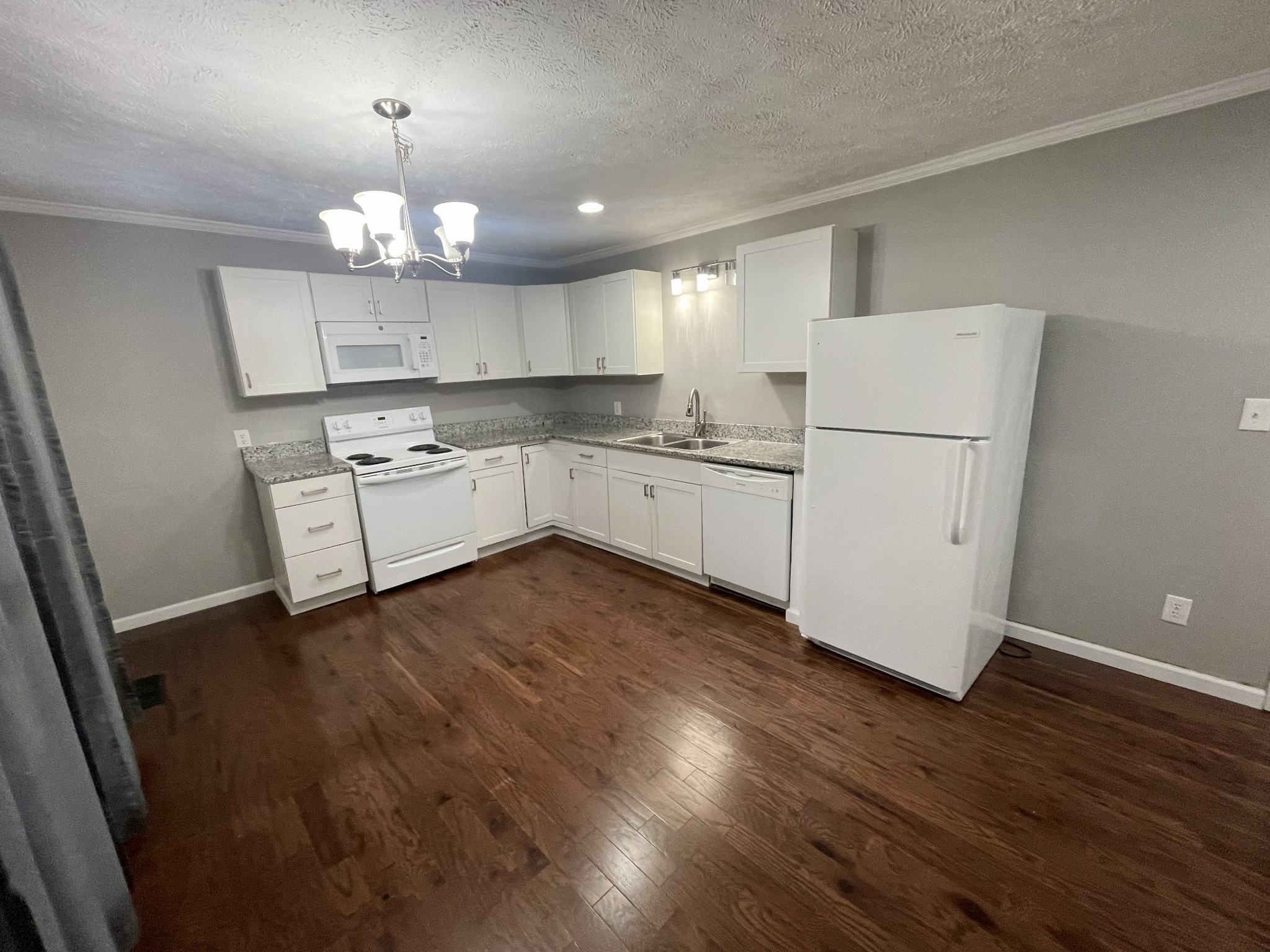 199 Hopper Barker Rd Property Photo 2