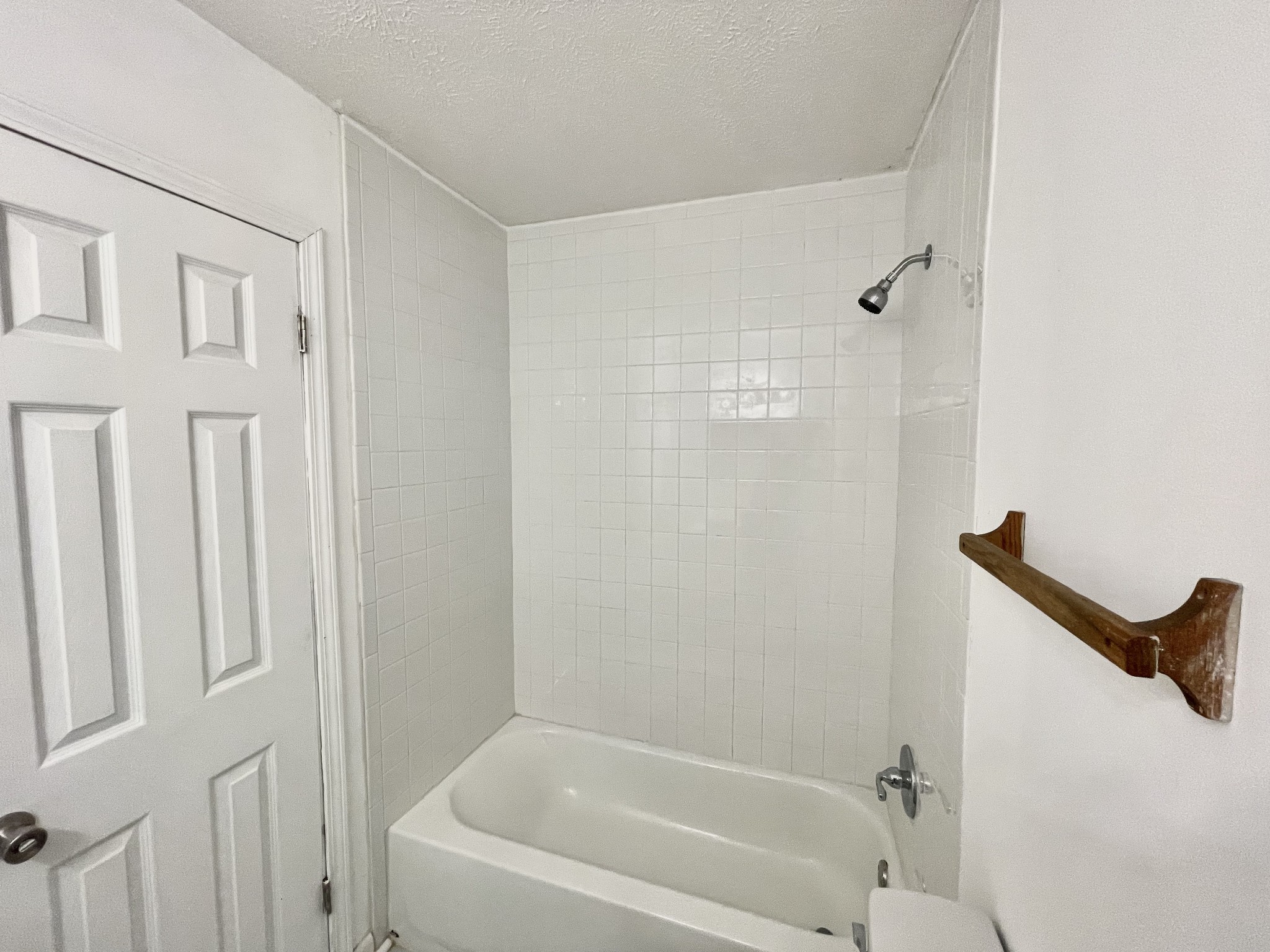199 Hopper Barker Rd Property Photo 9