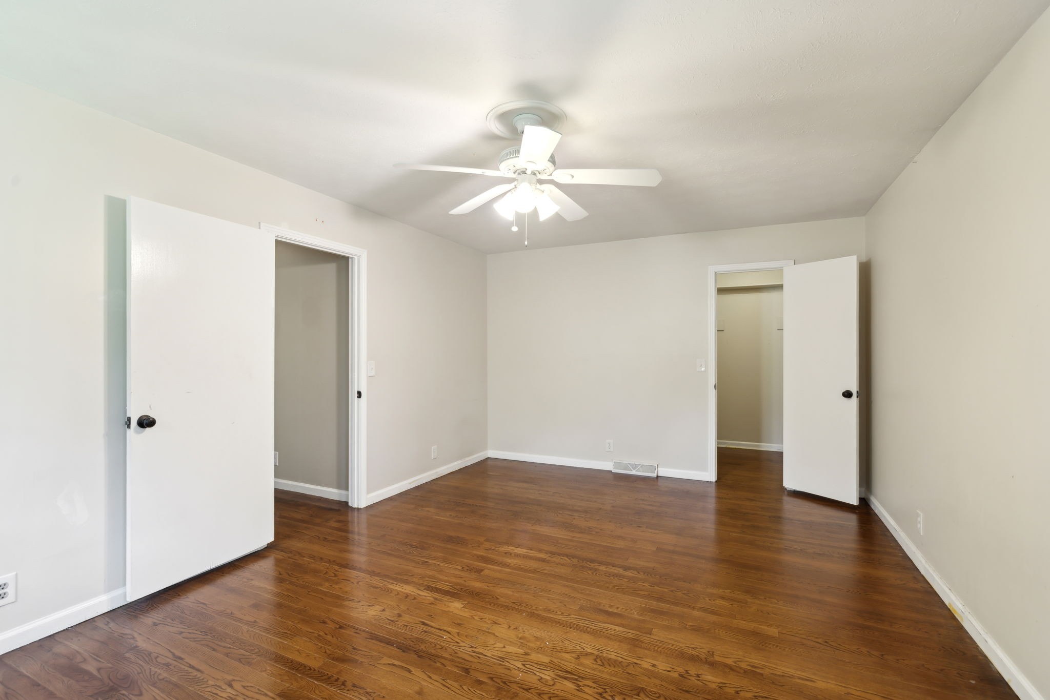 1204 Warner Ct Property Photo 34