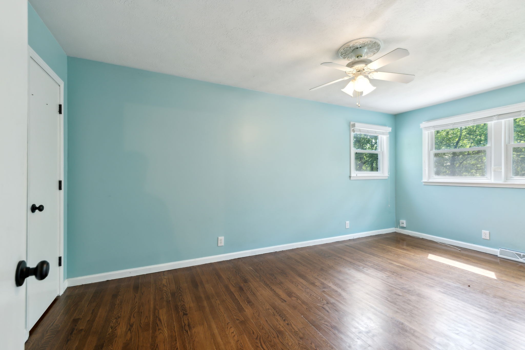 1204 Warner Ct Property Photo 39