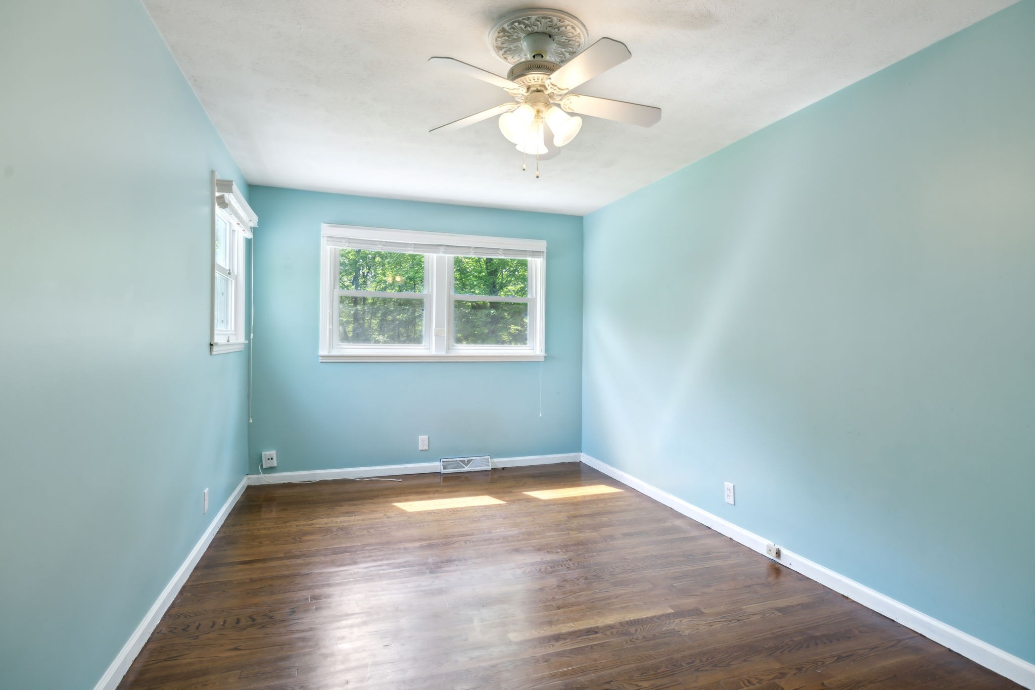 1204 Warner Ct Property Photo 40