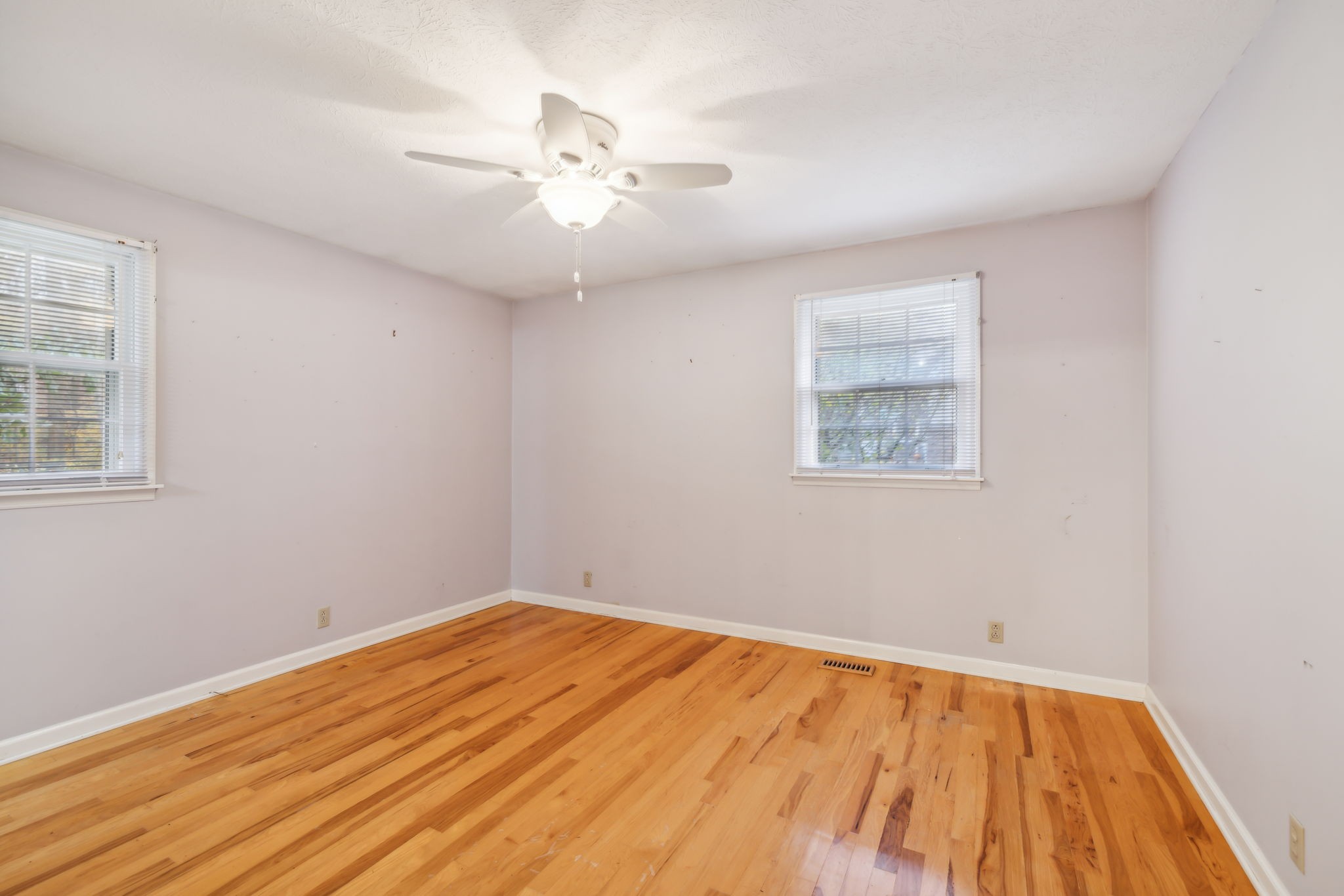 112 Knollwood Ct Property Photo 29