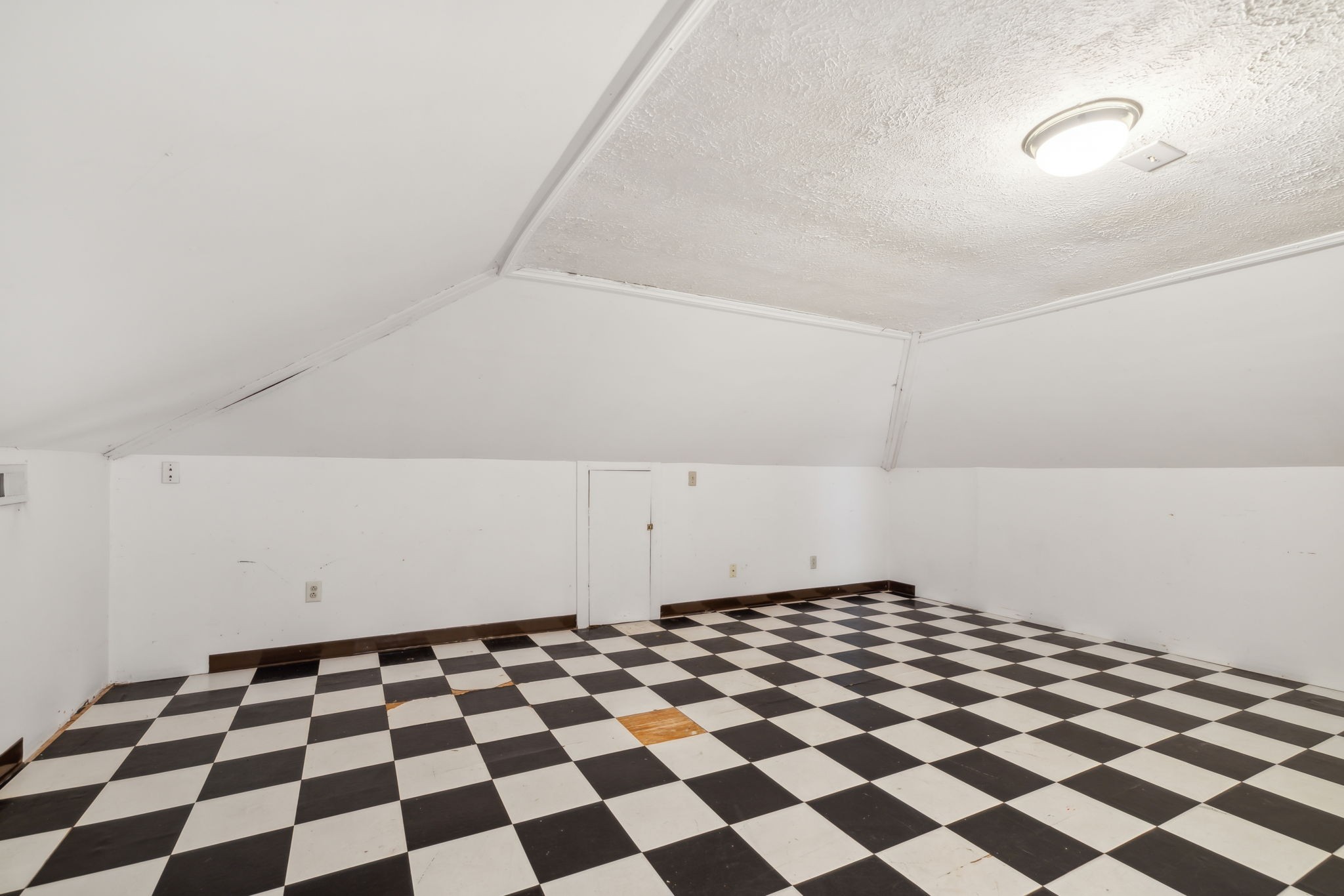 112 Knollwood Ct Property Photo 44