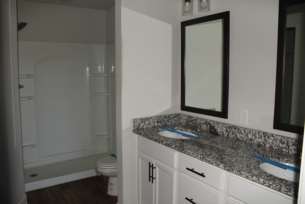 3072 Maple Grove Rd Property Photo 9