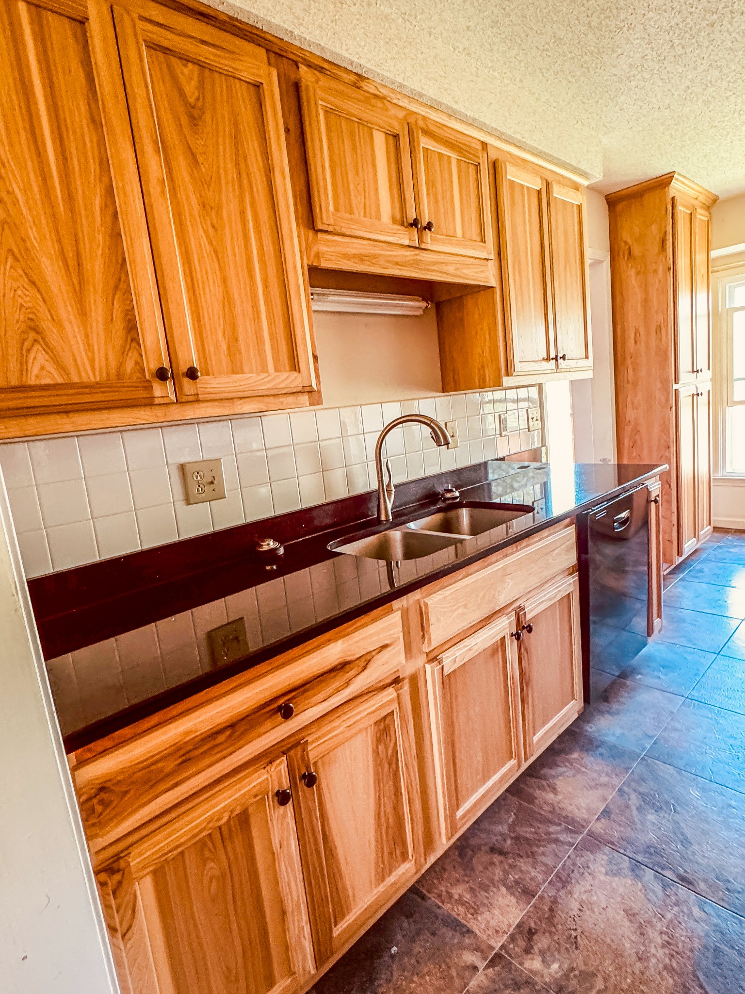 1651 Ogburn Chapel Rd Property Photo 8