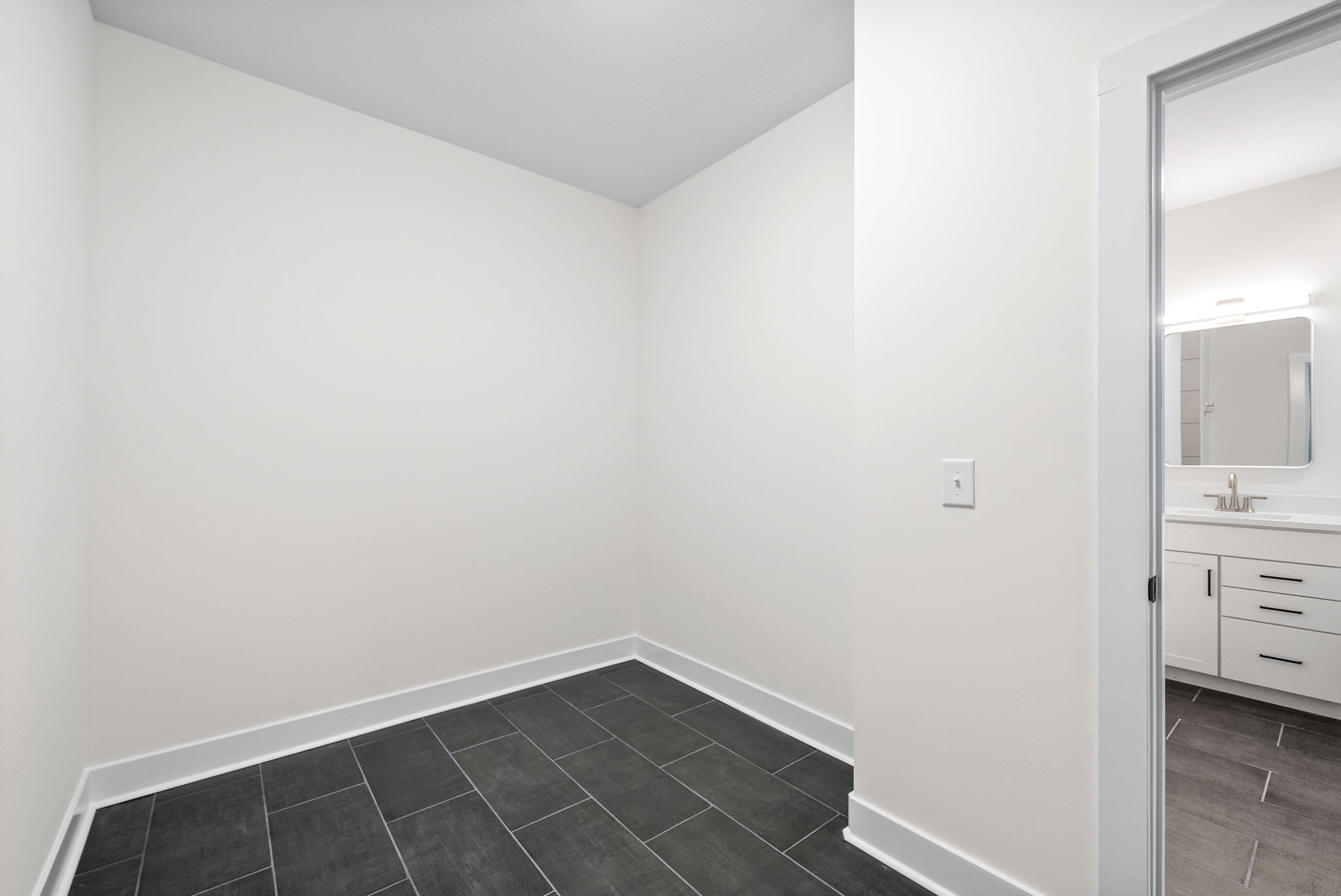 286 Harrowgate Dr Property Photo 26