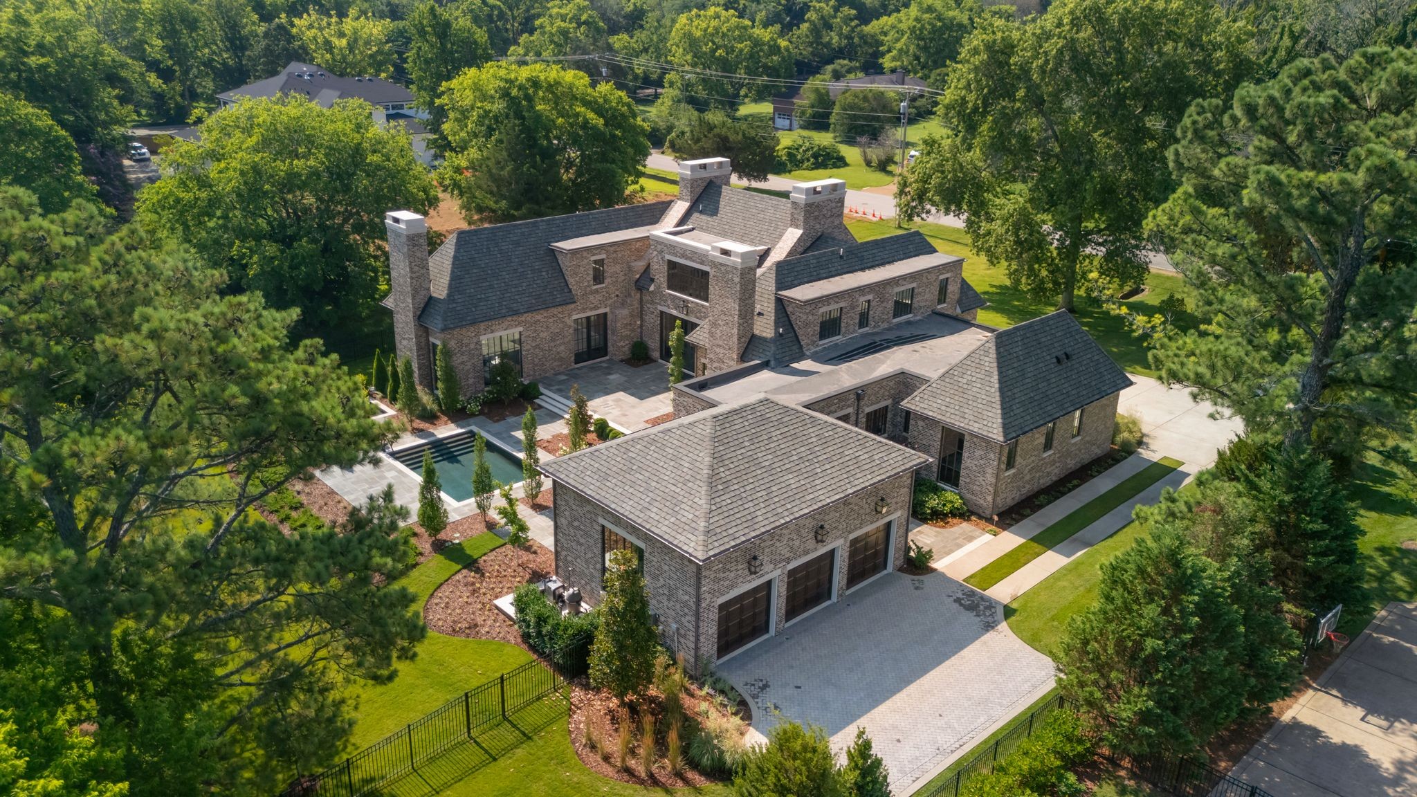 1206 Tyne Blvd Property Photo 1