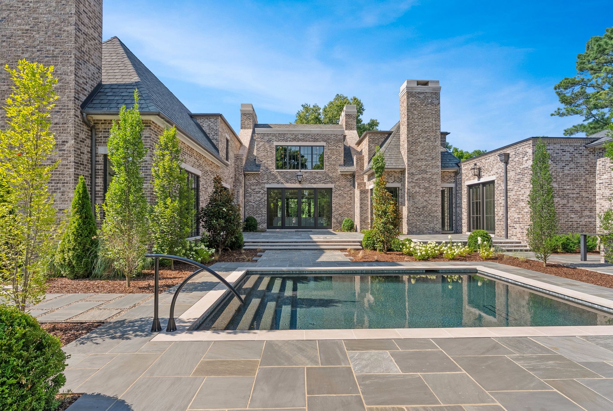 1206 Tyne Blvd Property Photo 3