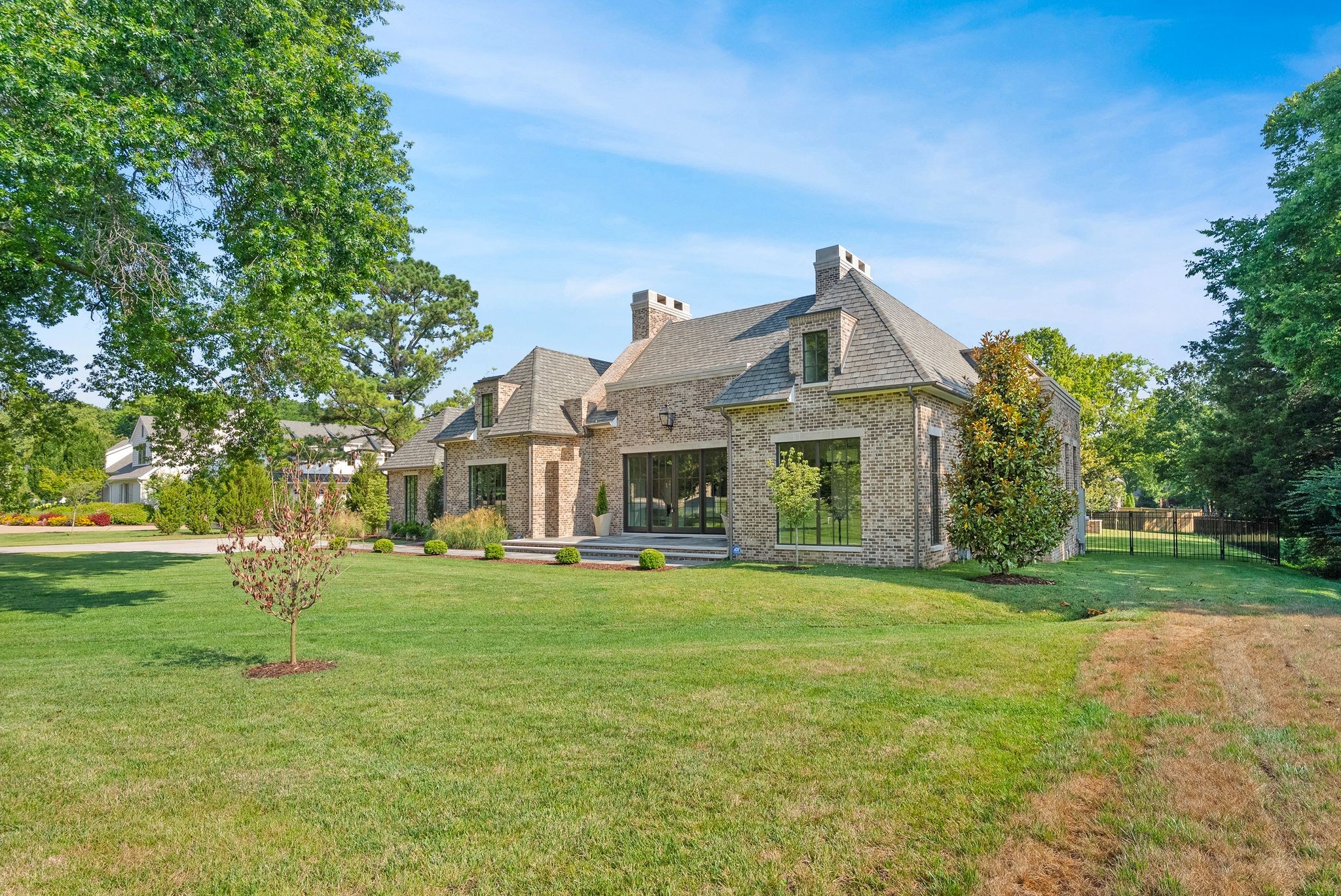 1206 Tyne Blvd Property Photo 7