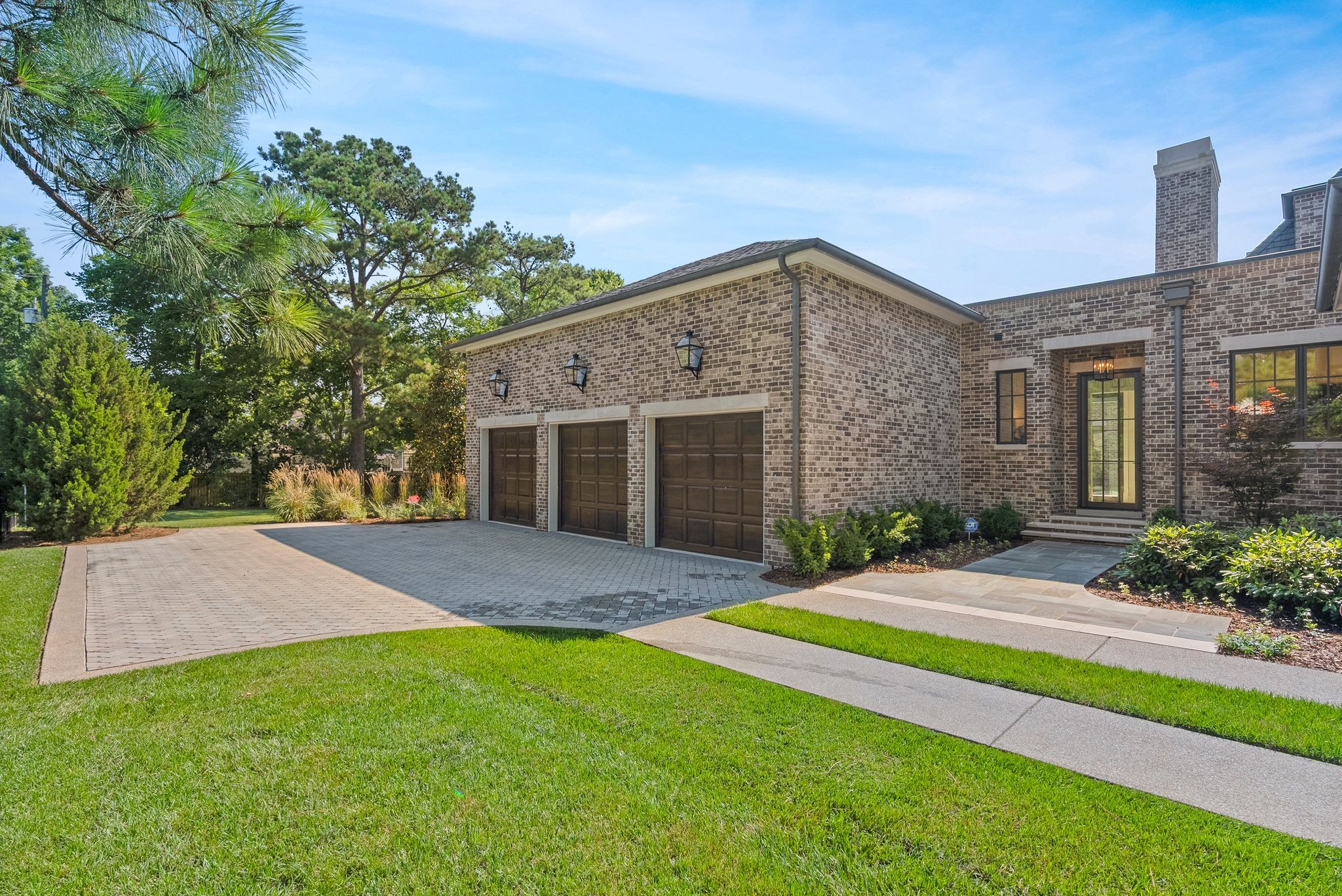 1206 Tyne Blvd Property Photo 9