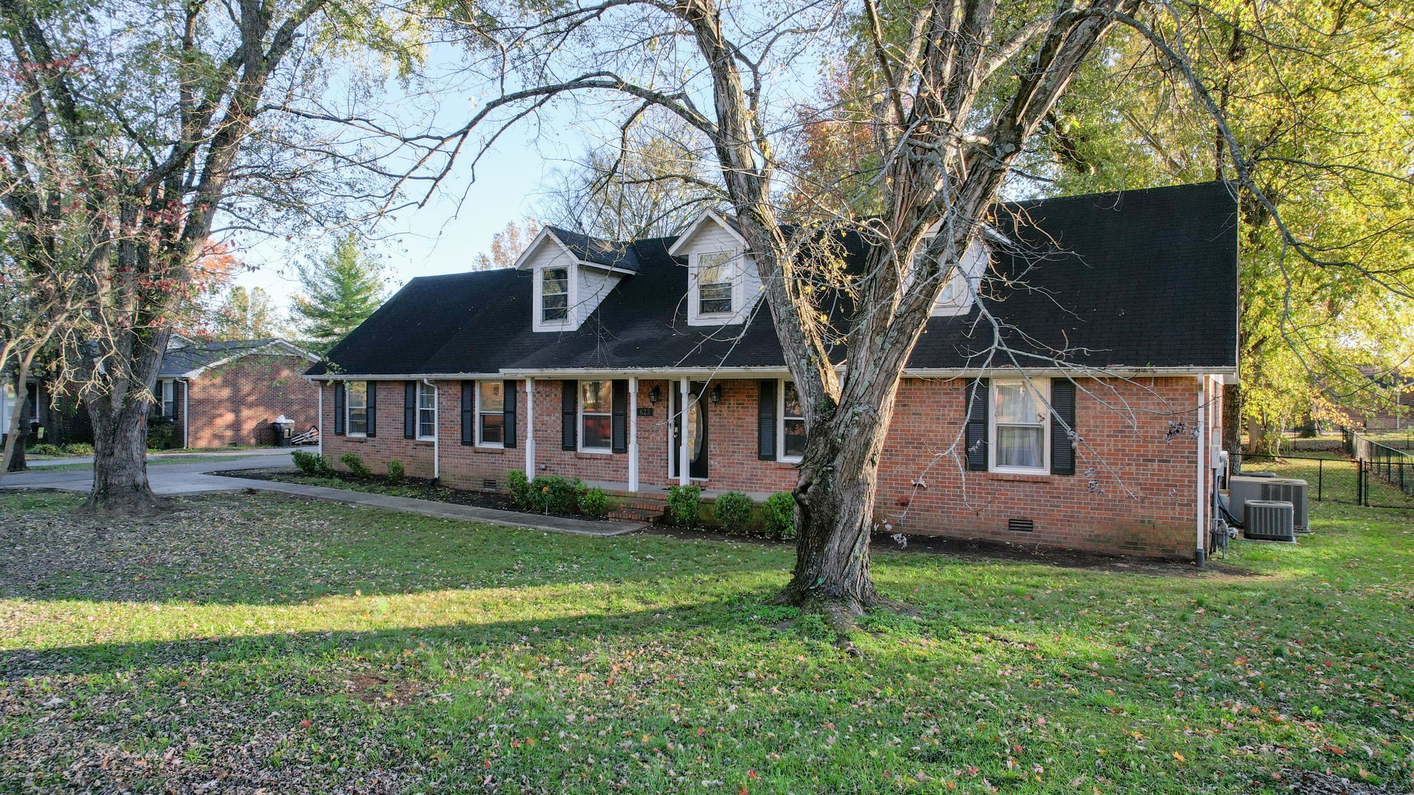 623 Haynes Dr Property Photo 2