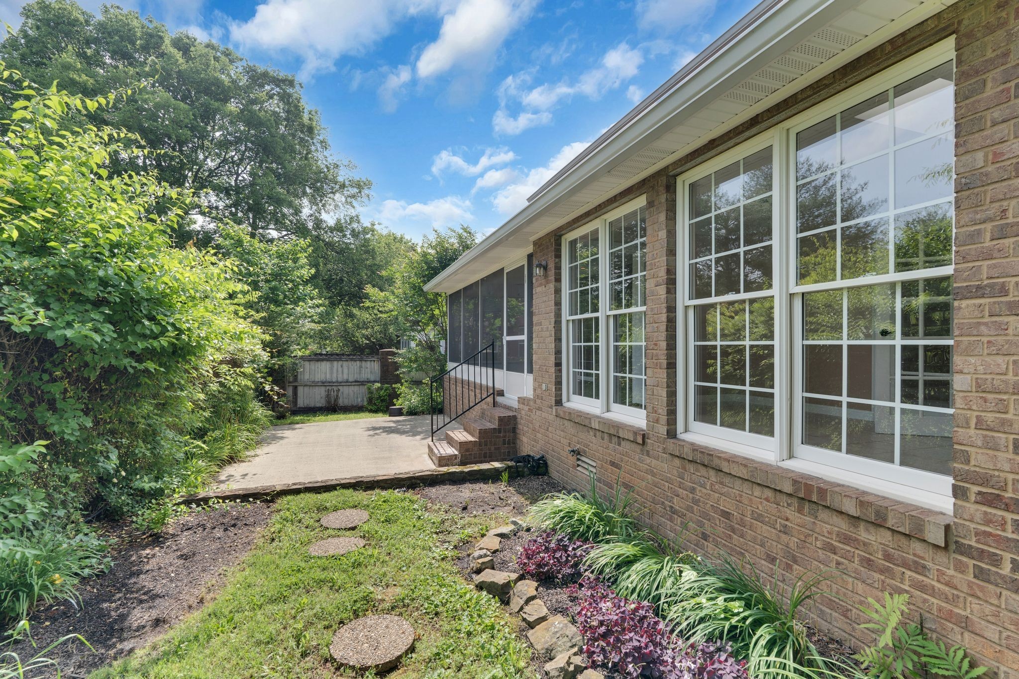 1406 Ottawa Pl Property Photo 4