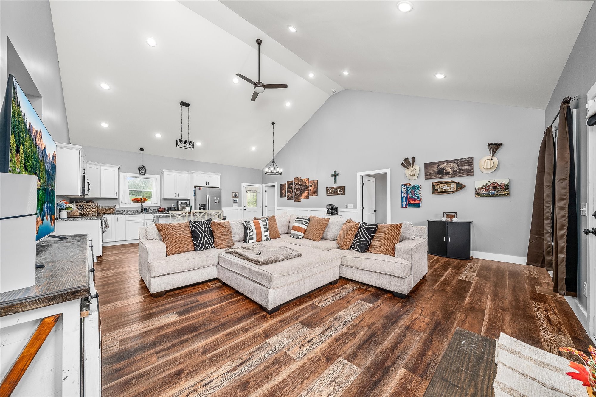 710 Sullivan Bend Road Property Photo 4