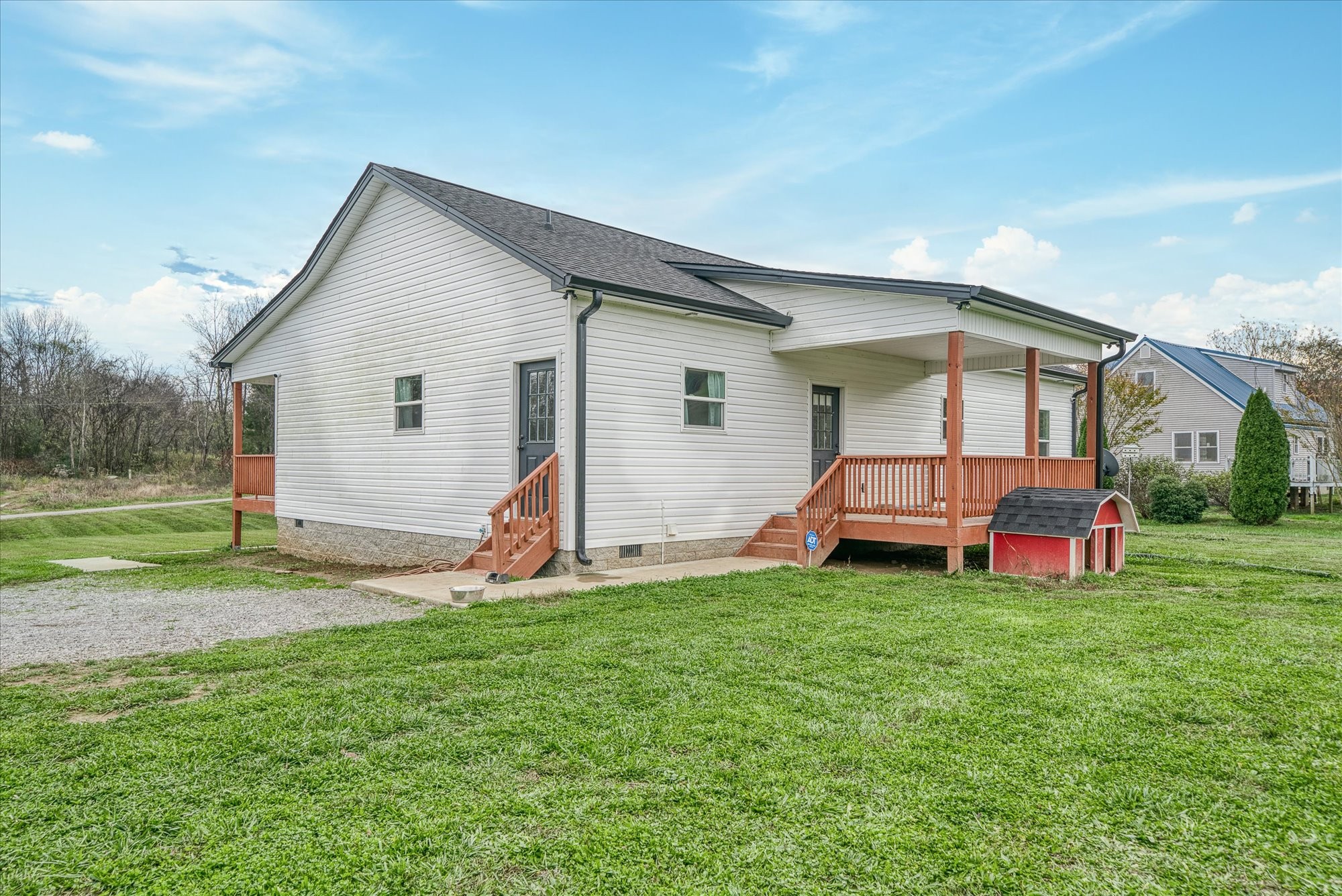710 Sullivan Bend Road Property Photo 22