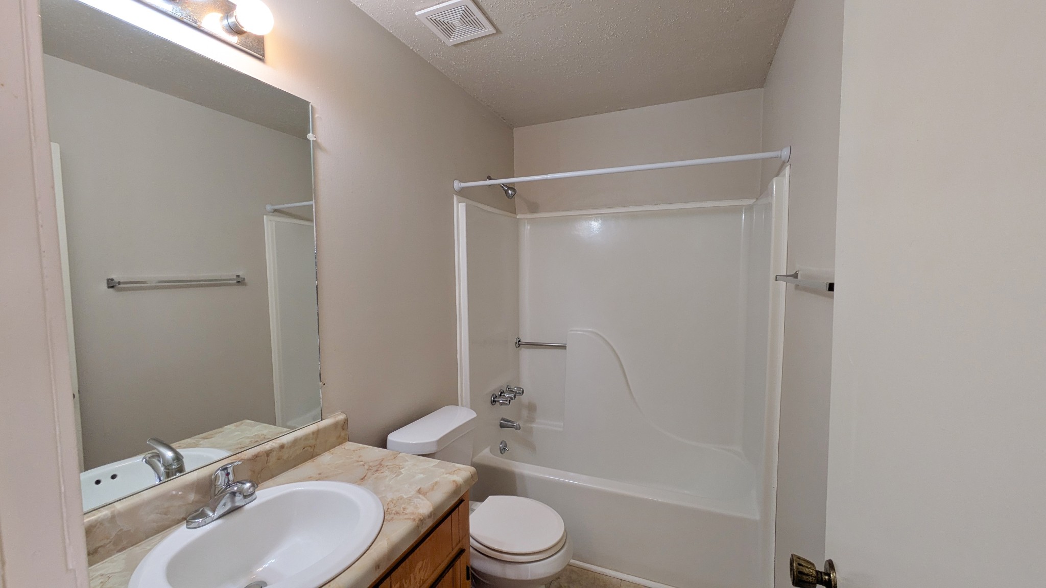 1531 E Knollwood Cir Property Photo 17