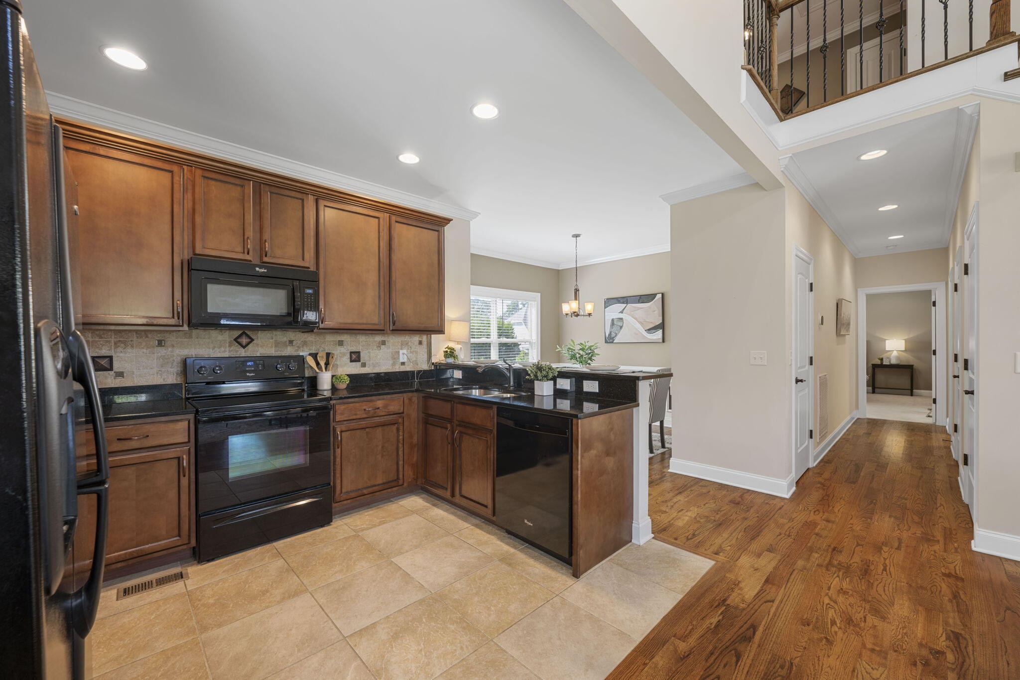 8524 Fenwick Drive Property Photo 10