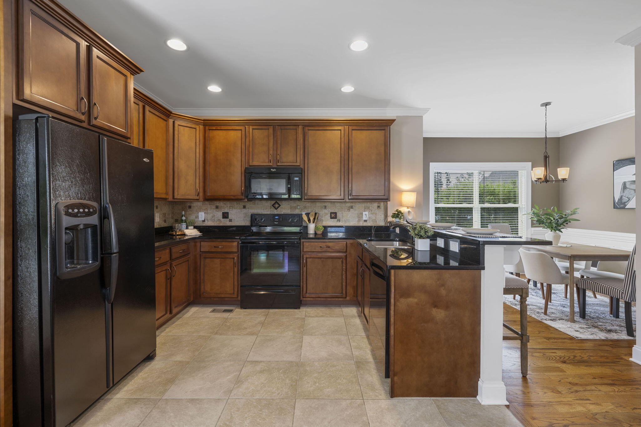 8524 Fenwick Drive Property Photo 11