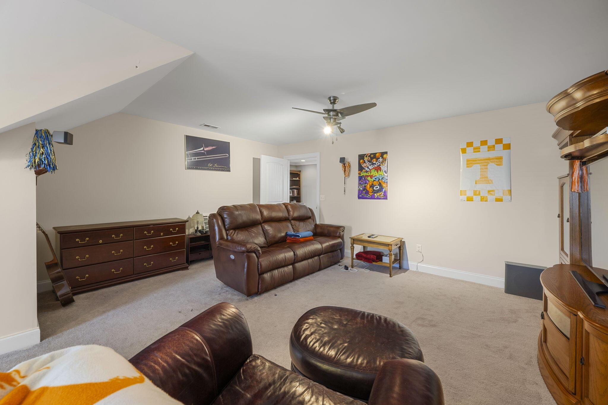 8524 Fenwick Drive Property Photo 30