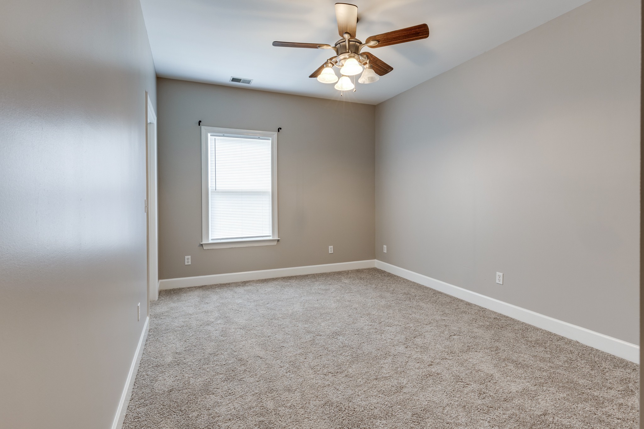 3033 Everleigh Pl Property Photo 15