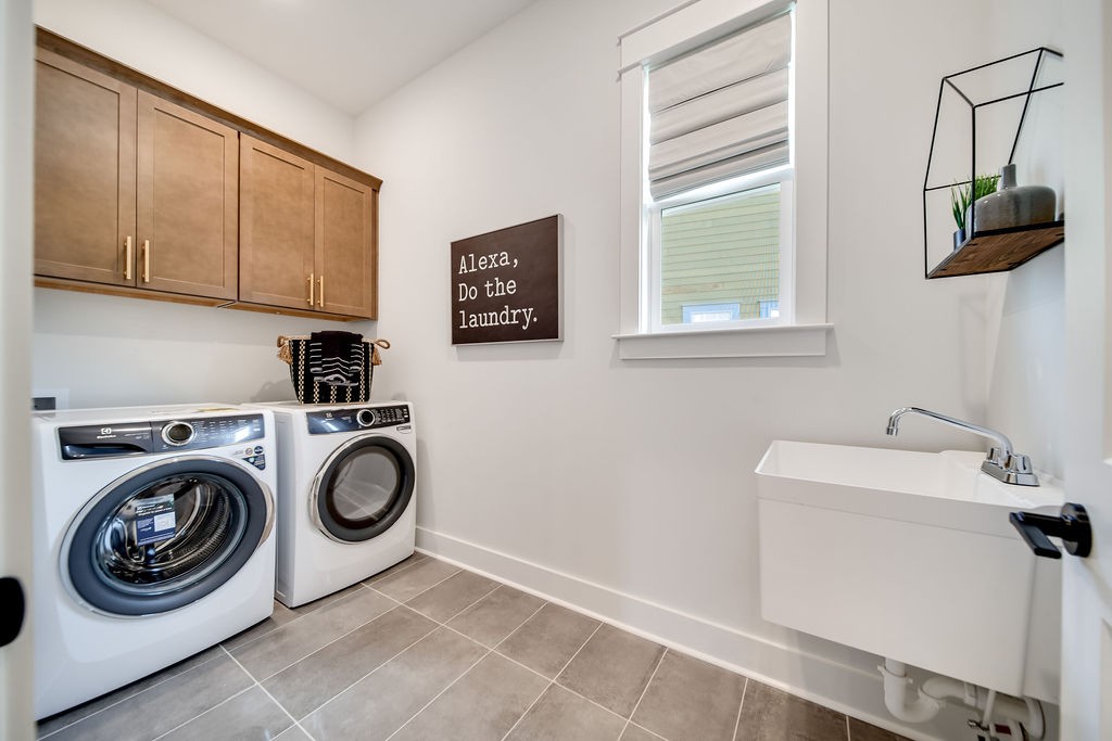 5822 Willoughby Way Property Photo 15