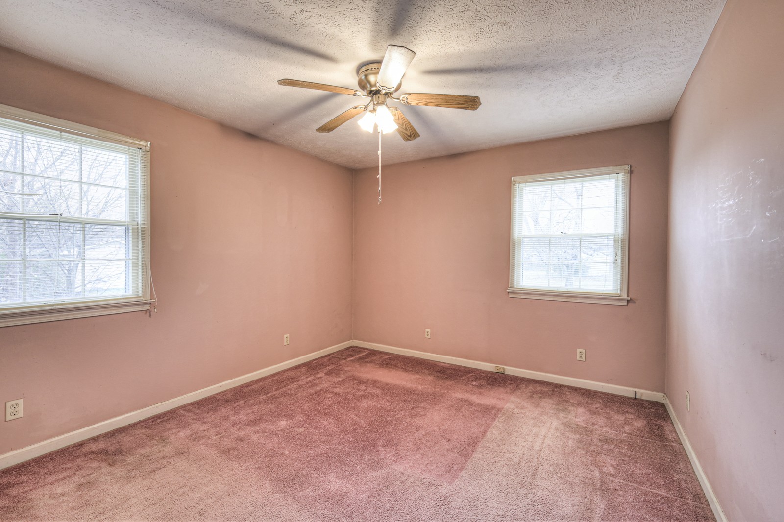 200 Barry Ave Property Photo 18