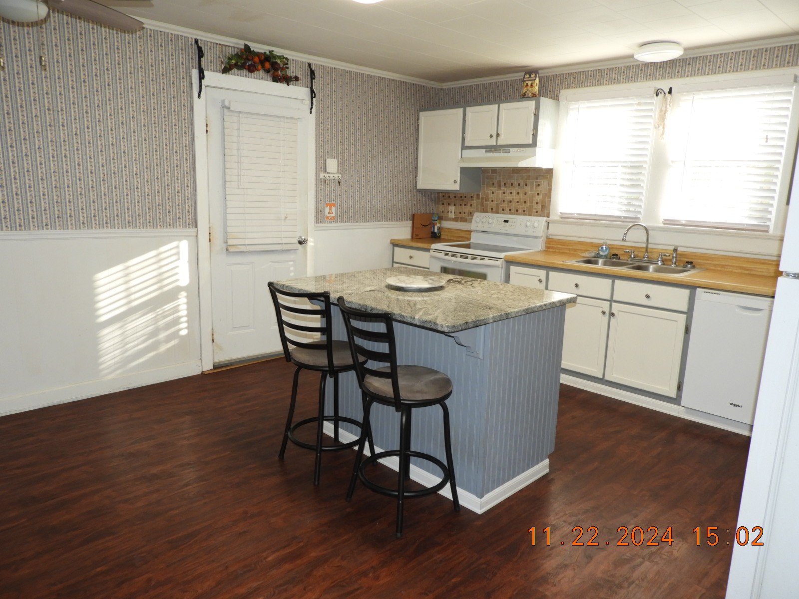 113 N Ingram St Property Photo 12