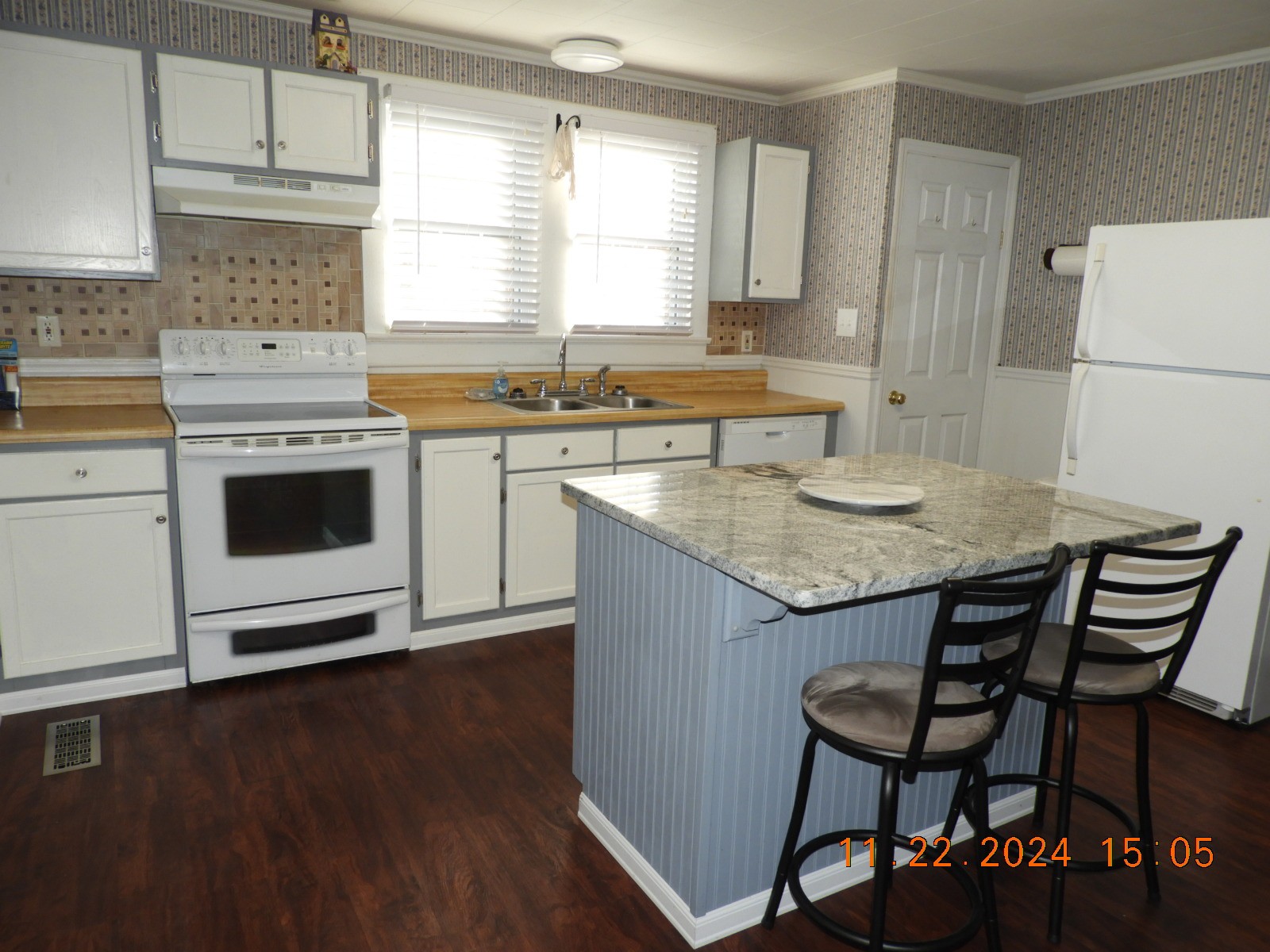 113 N Ingram St Property Photo 18