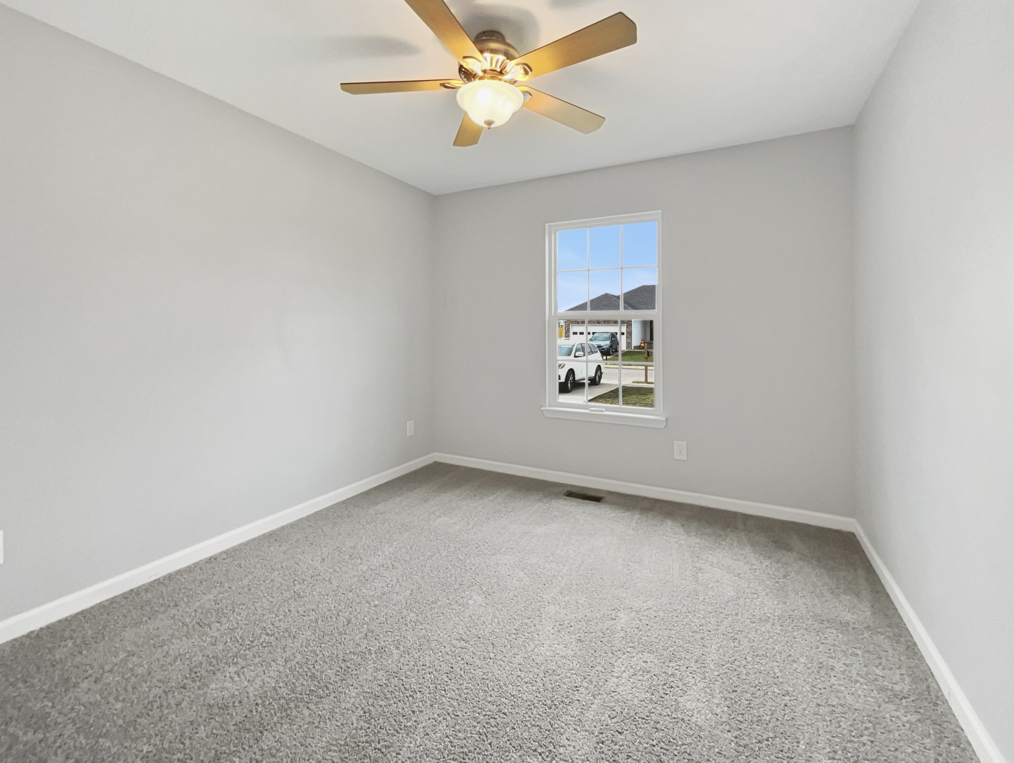 1040 Bonnie Ln Property Photo 12