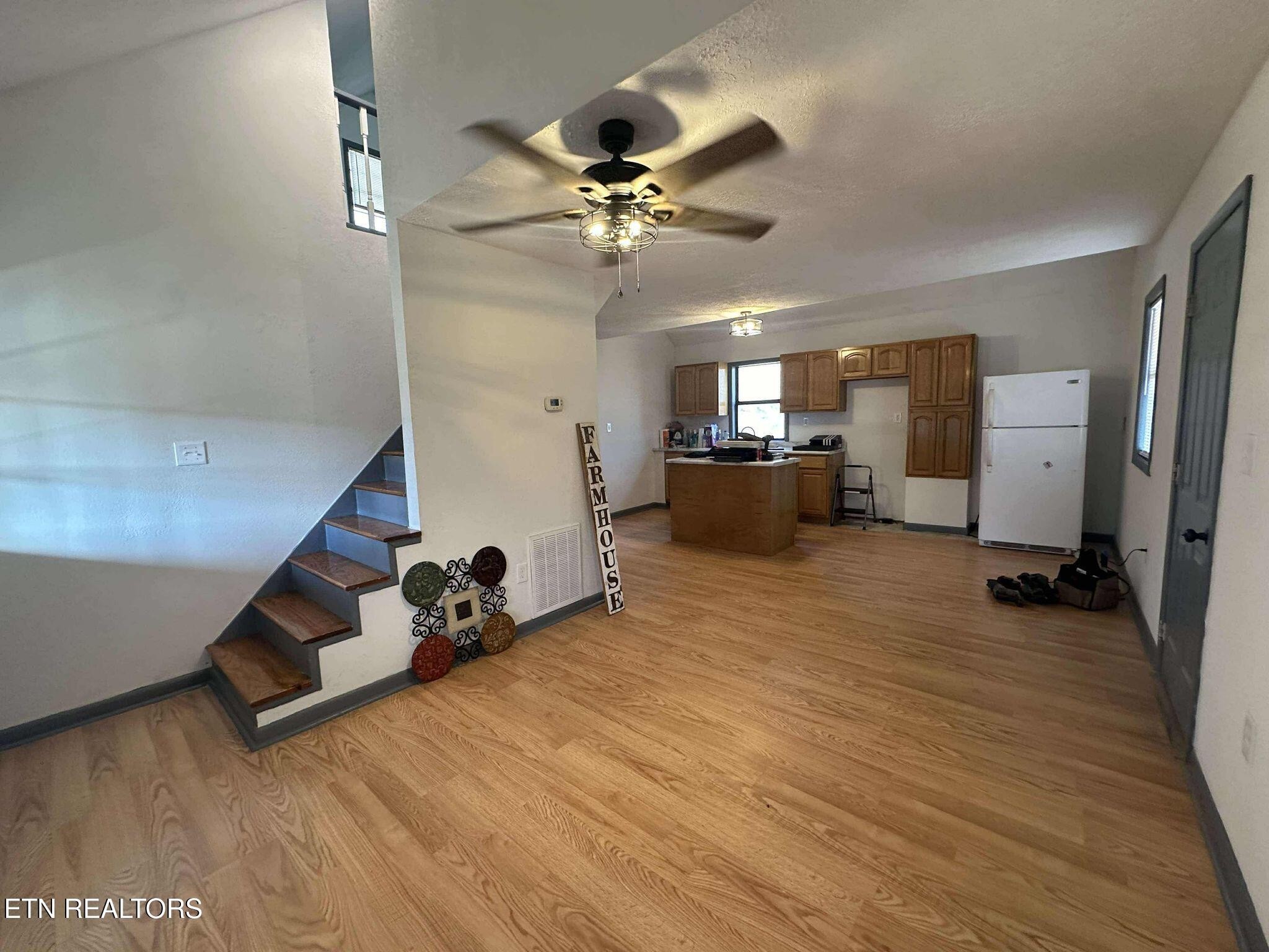 4385 Round Mountain Rd Property Photo 16