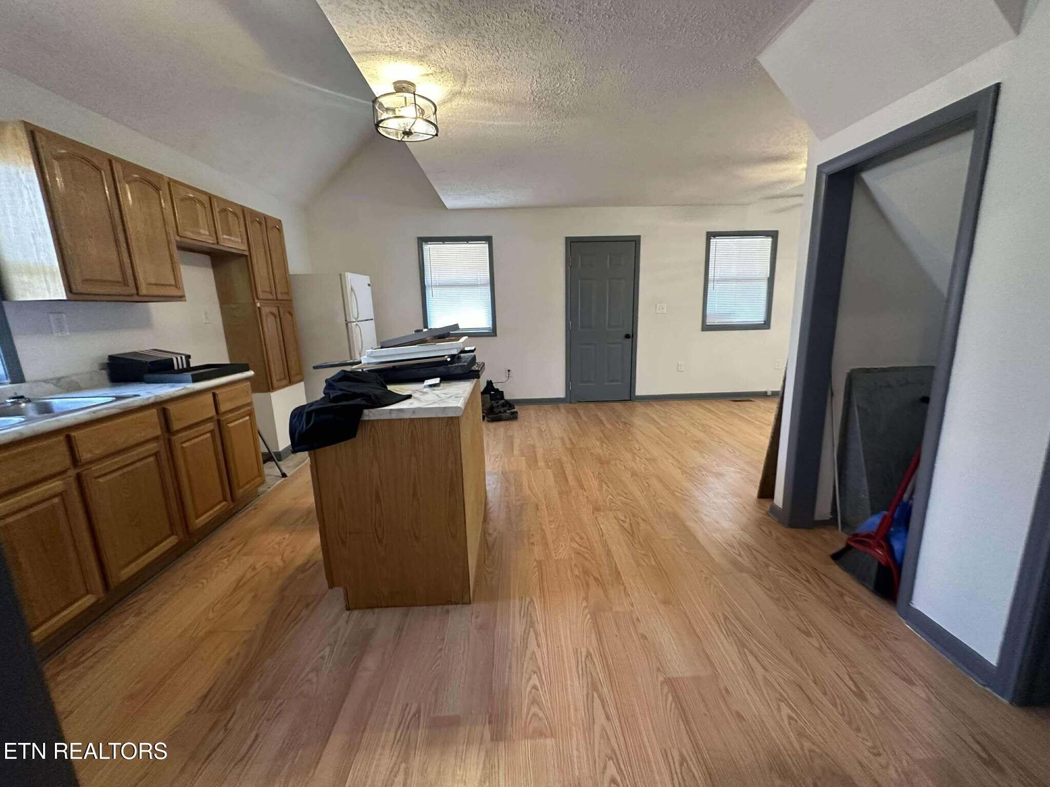 4385 Round Mountain Rd Property Photo 17